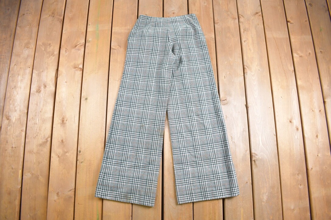 Vintage 1970s Flared Plaid Pants Size 25 x 28.5 / Flared Trousers / 70s Flares / Streetwear / Made In USA / True Vintage Womens Flares