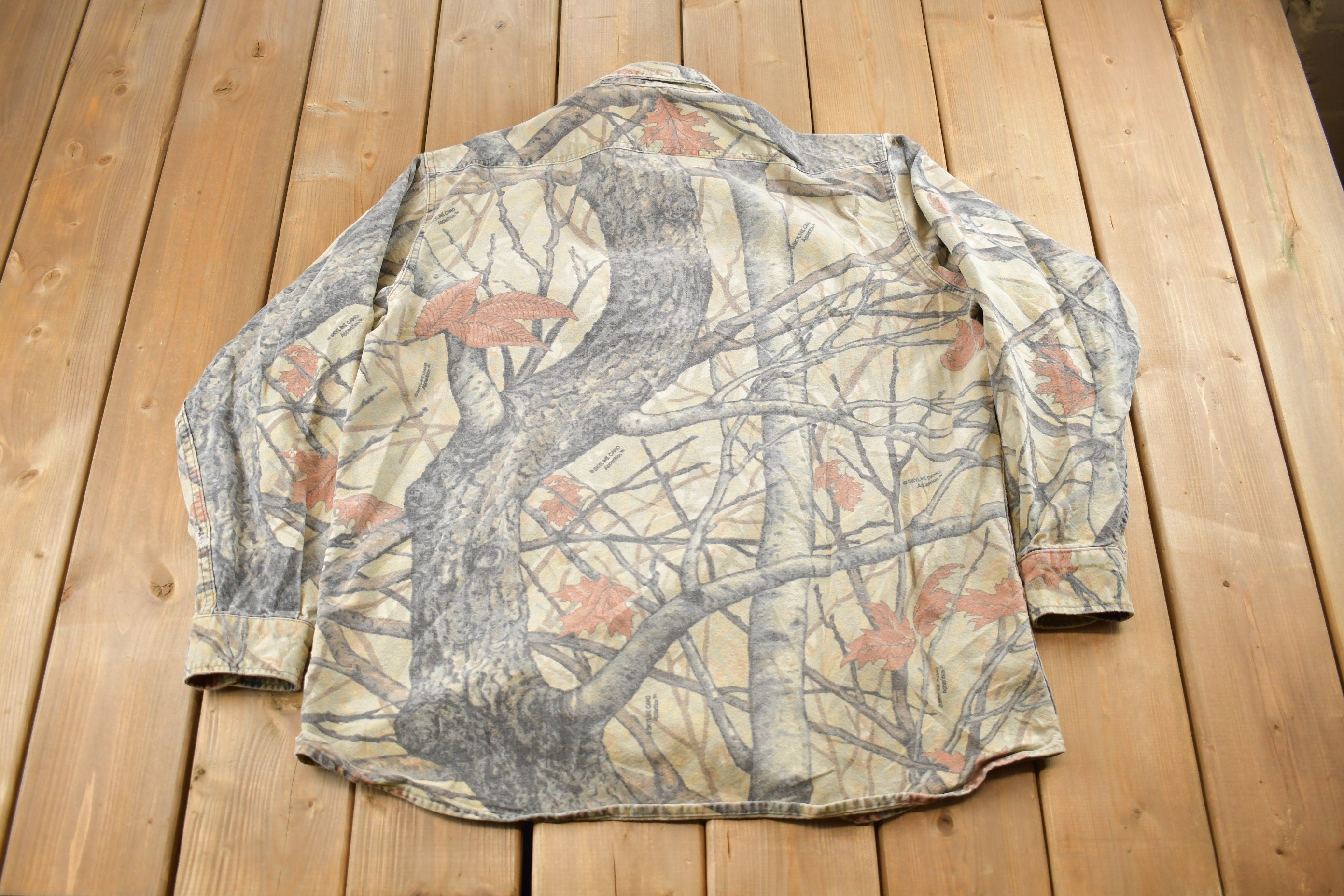 Vintage 1990s Cabelas Skyline Camo Camouflage Button Up Shirt