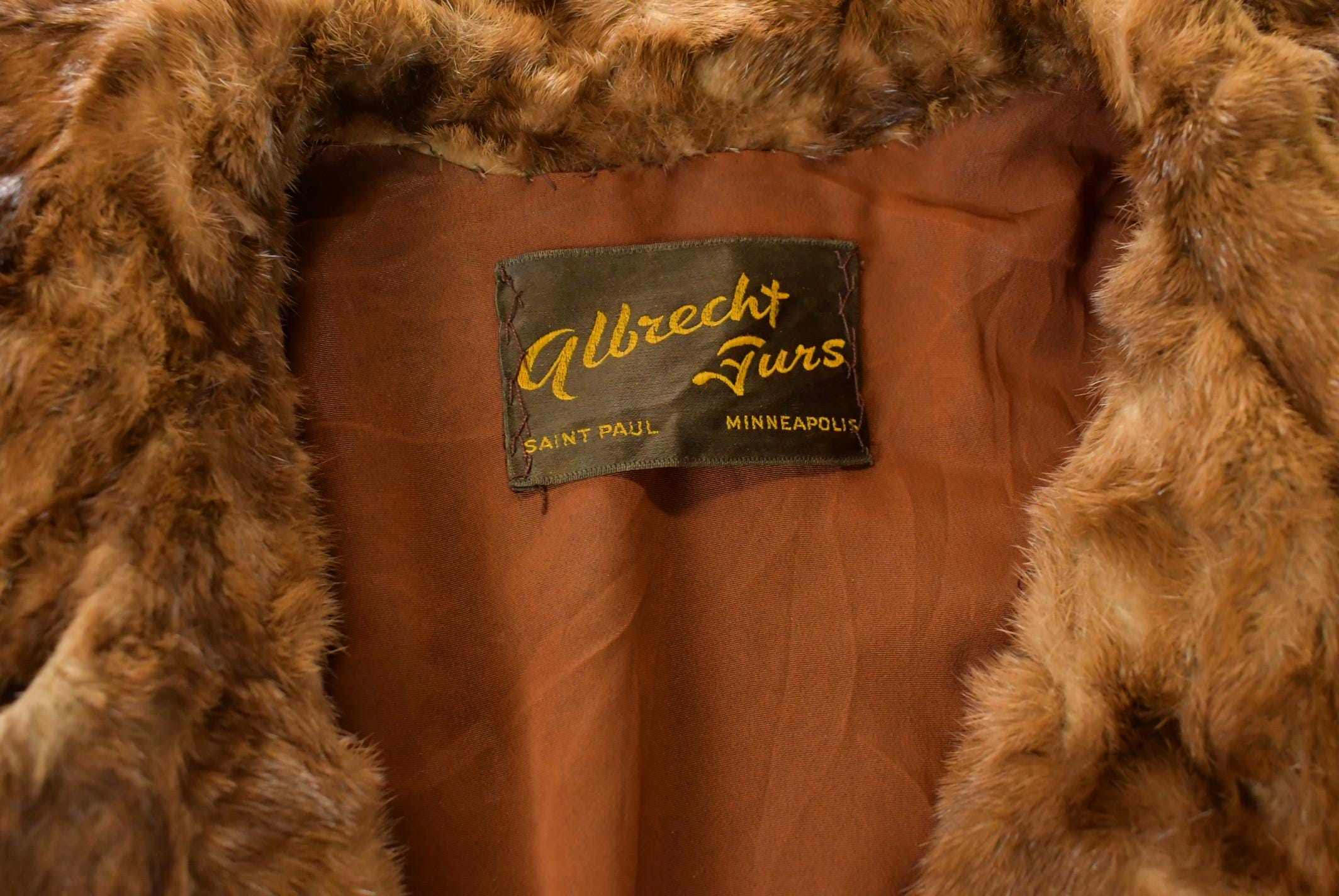 Vintage 1970s Albrecht Furs Full Length Brown Mink Fur Coat Adult M
