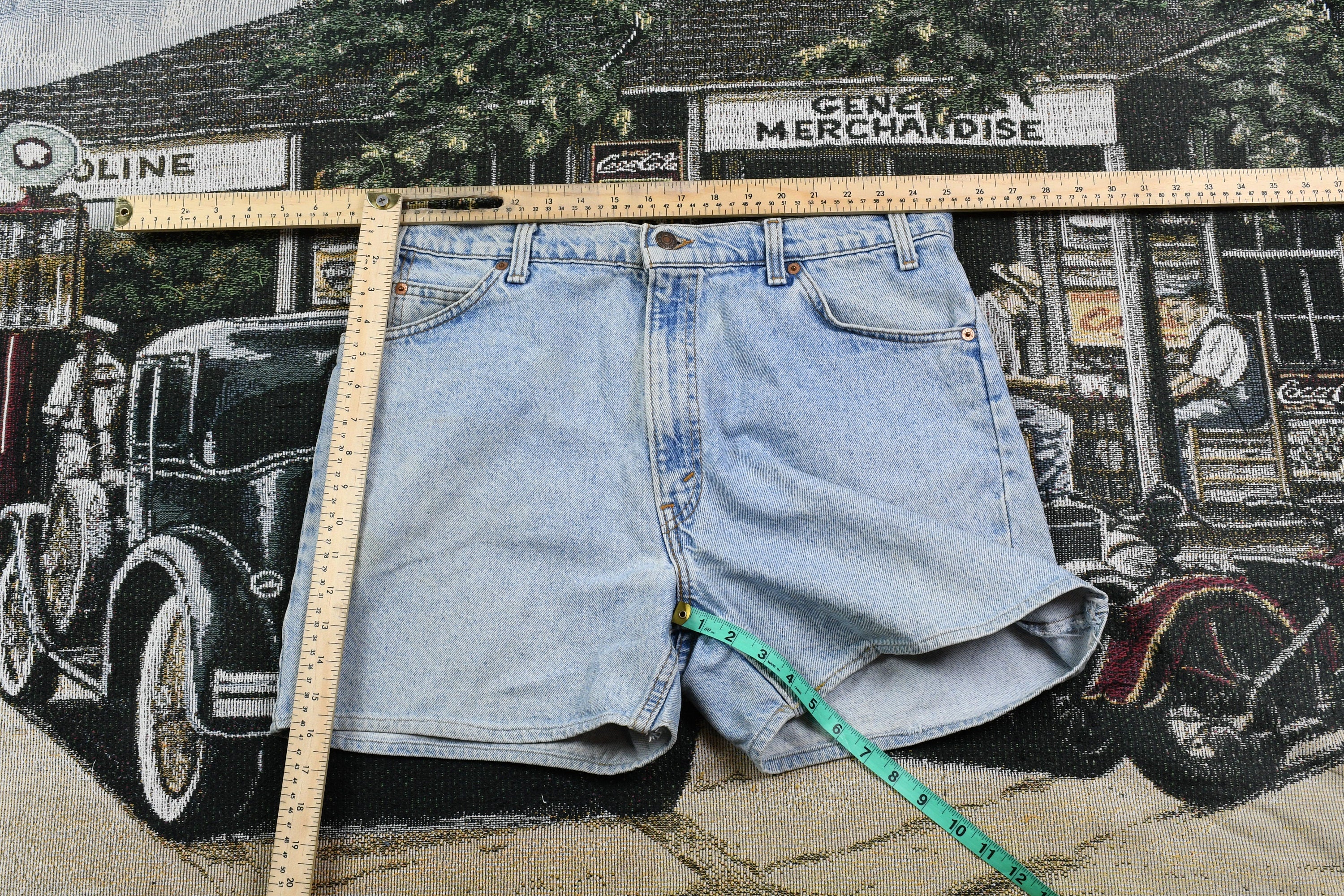 Vintage Levi's Orange Tab Jean Shorts Size 34