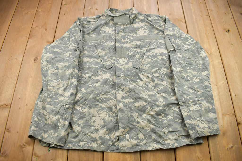 Vintage 2001 Army Gray Digital Camo Military Button Up Shirt