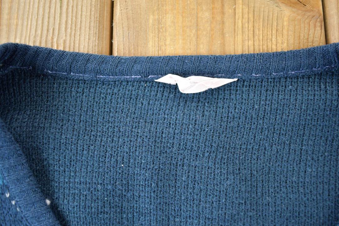 Vintage 1990s Knit Abstract Pattern V Neck Sweater
