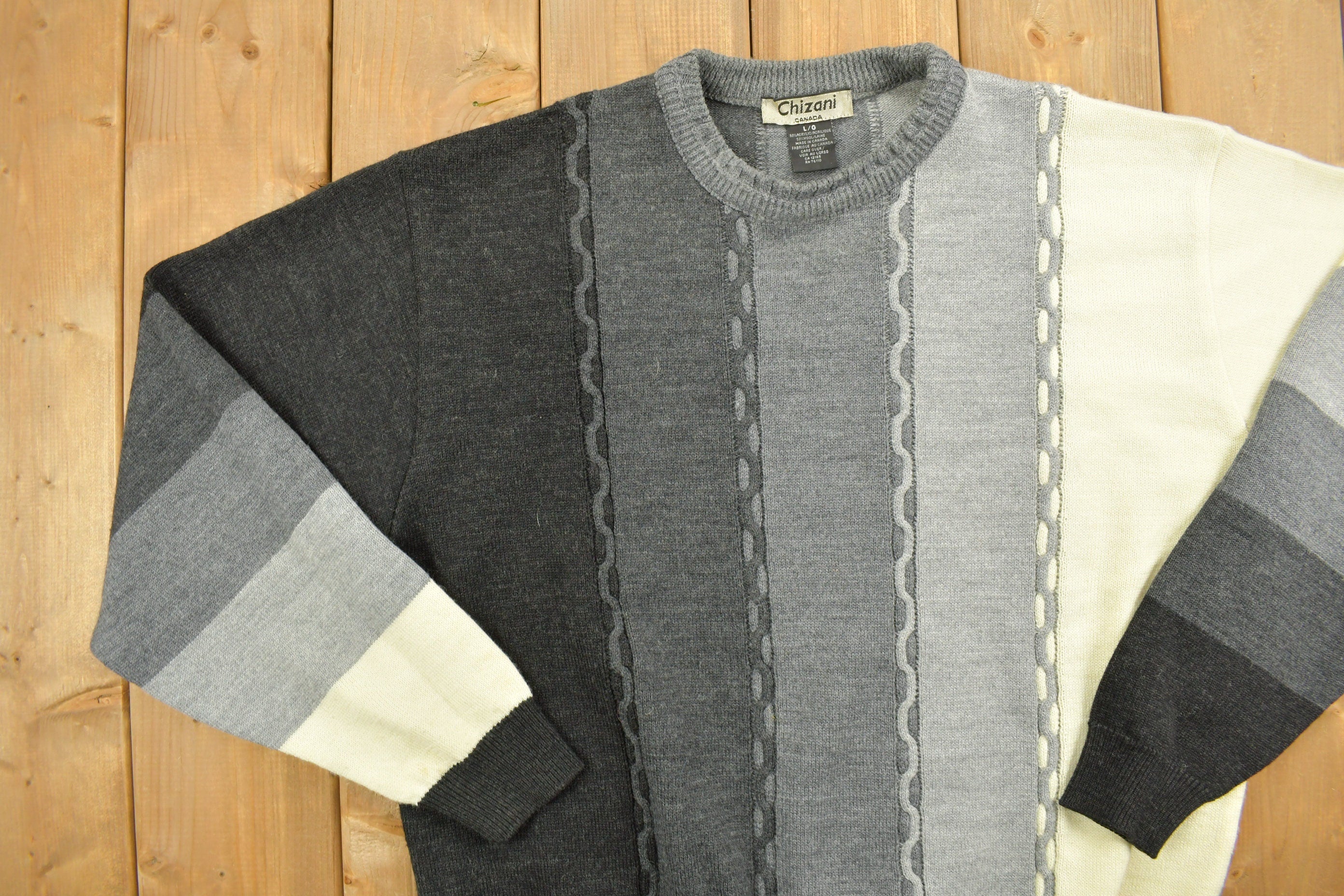 Vintage 1990s Chizani Canada Greyscale Knitted Monochromatic Crewneck Sweater