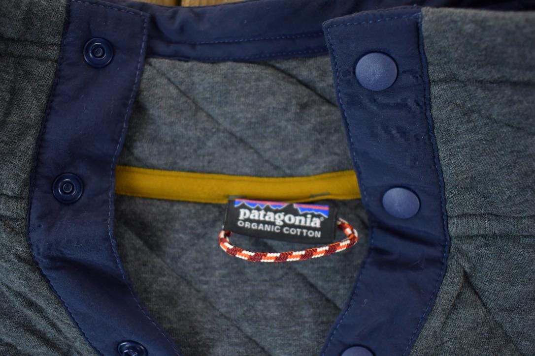 Vintage 1990s Patagonia Quilted Classic Mock Neck Quarter Button Sweatshirt