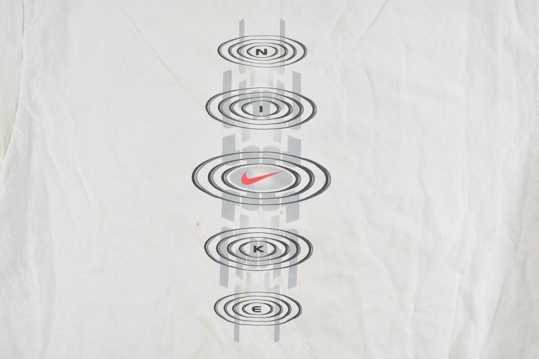 Vintage 1990s Nike Swoosh Logo Graphic T-Shirt