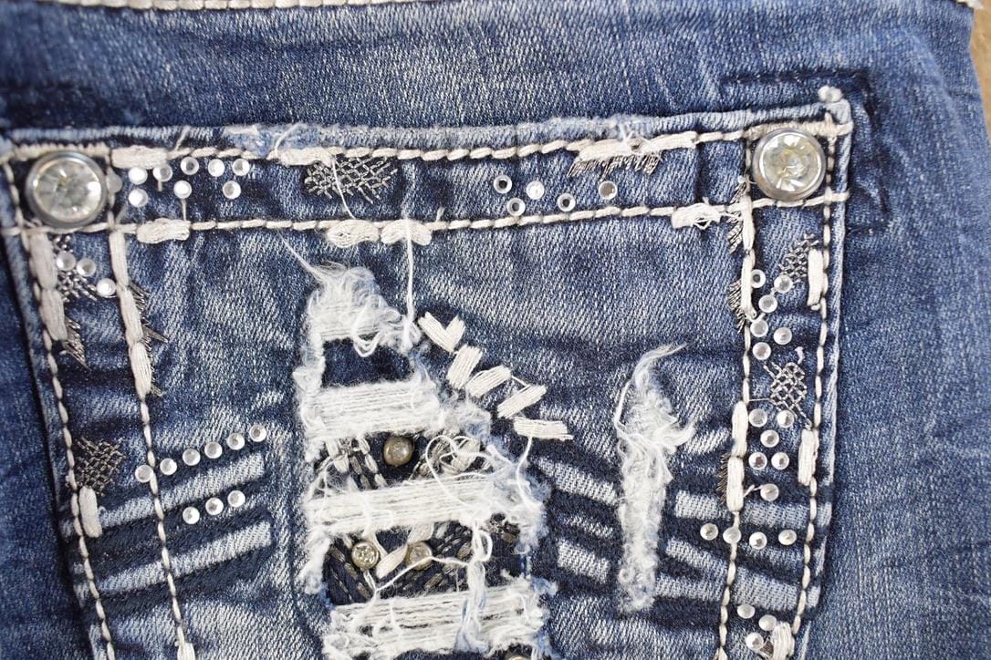 Vintage Deadstock Y2K Miss Me Bedazzled Low Rise Jeans Women's Size 26x31