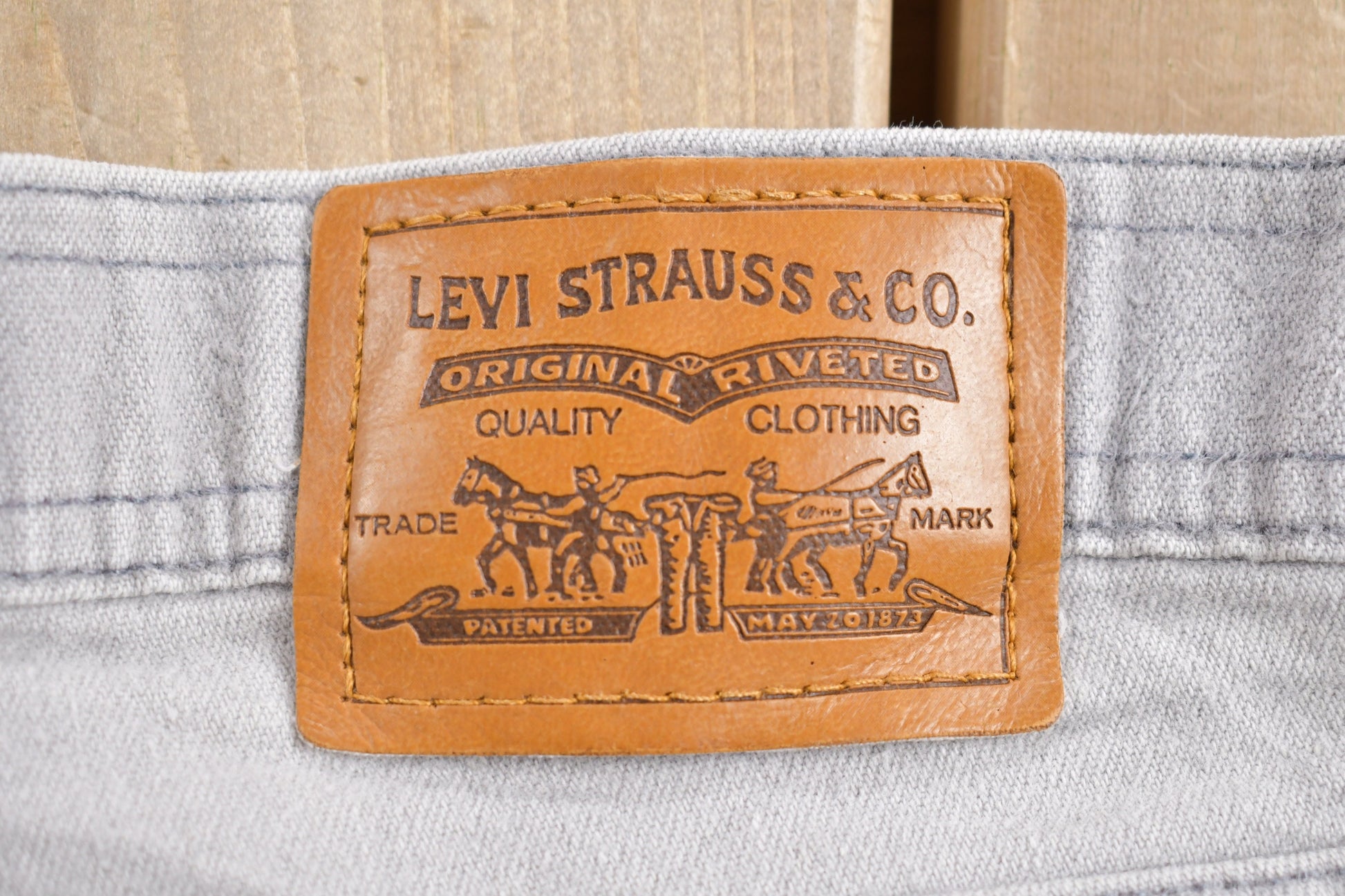 Vintage 1980s Levi's Brown Tab Jeans Size 35 x 24.5