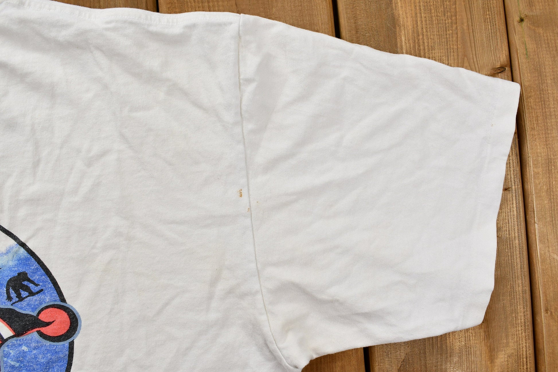 Vintage 1990s Distressed Crazy Frosty The Snowman Snowboarding T-Shirt