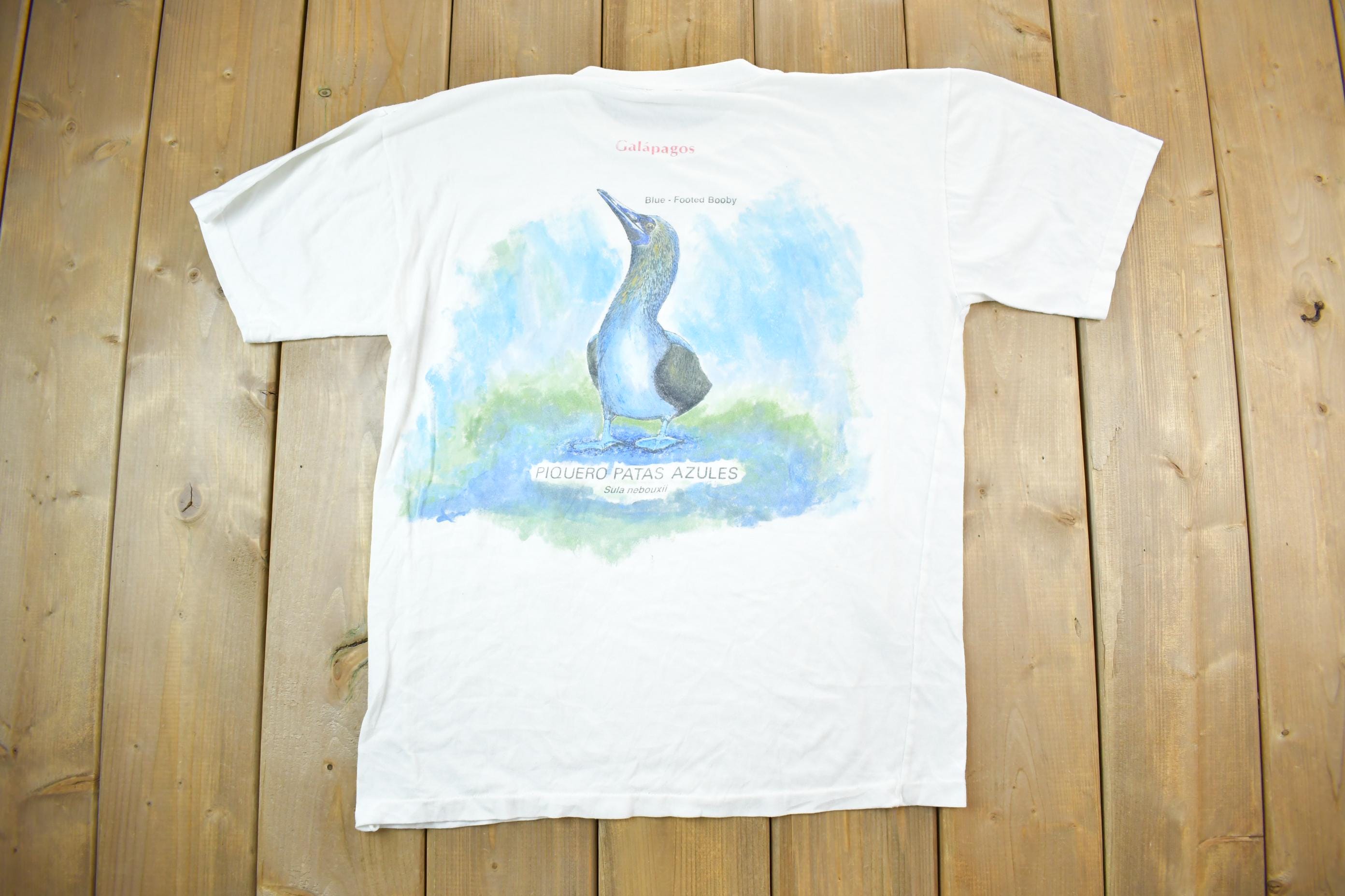 Vintage 1990s Galapagos Island Blue Footed Bobby Souvenir T-Shirt