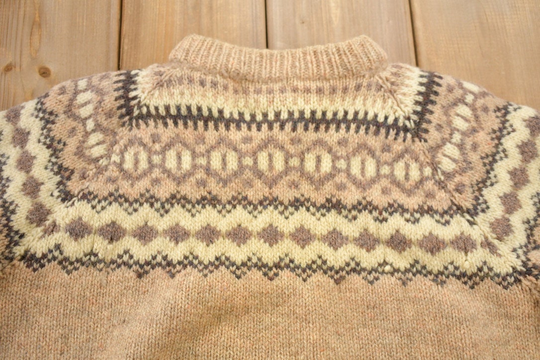 Vintage 1970s Beige Cottage Craft Knit Sweater / 100% Wool / Patterned Sweater / Button Up / Hand Knit / Made In Canada