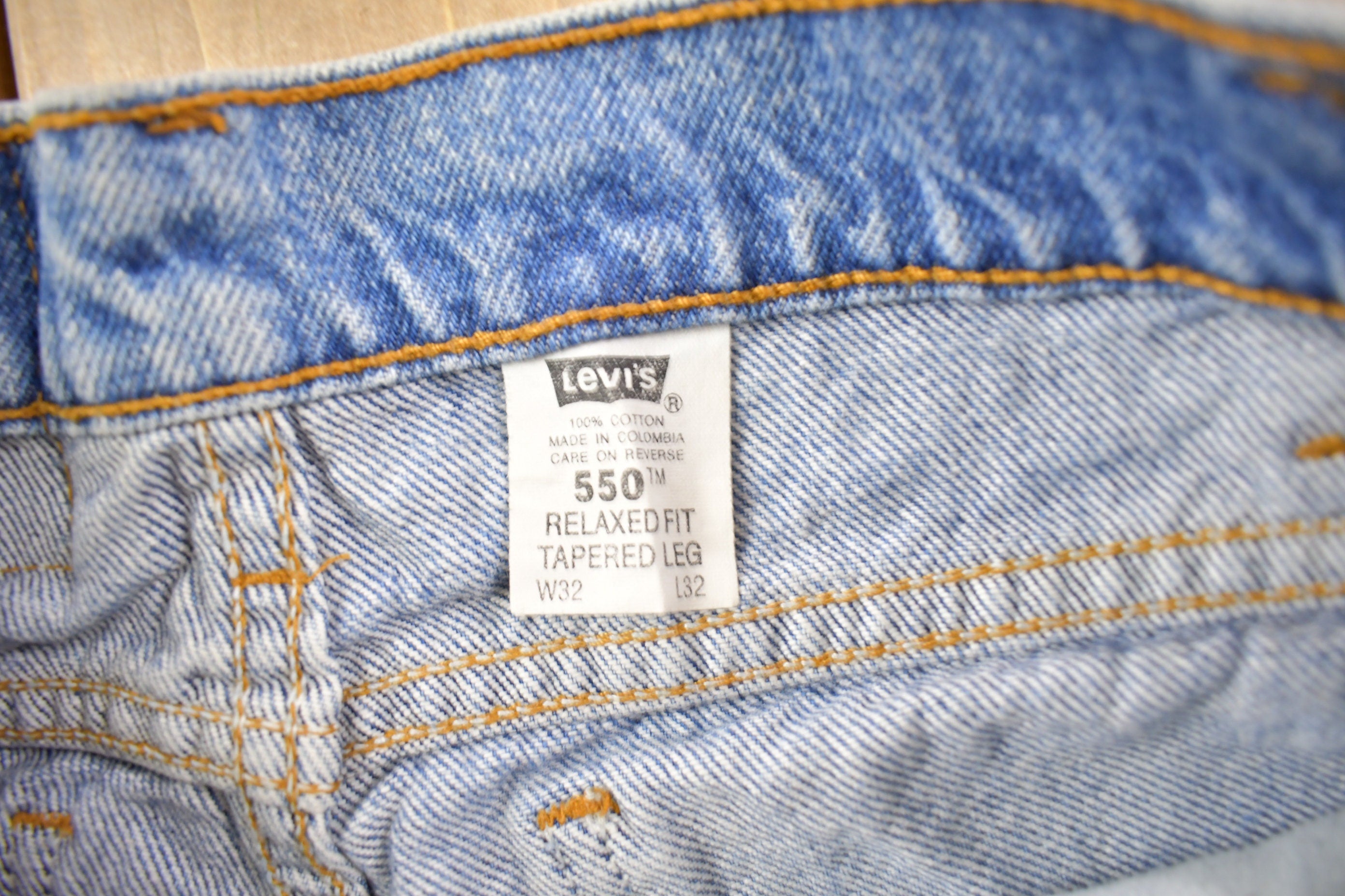 Vintage 1990s Levi's 550 Medium Wash Jeans Size 30 x 30