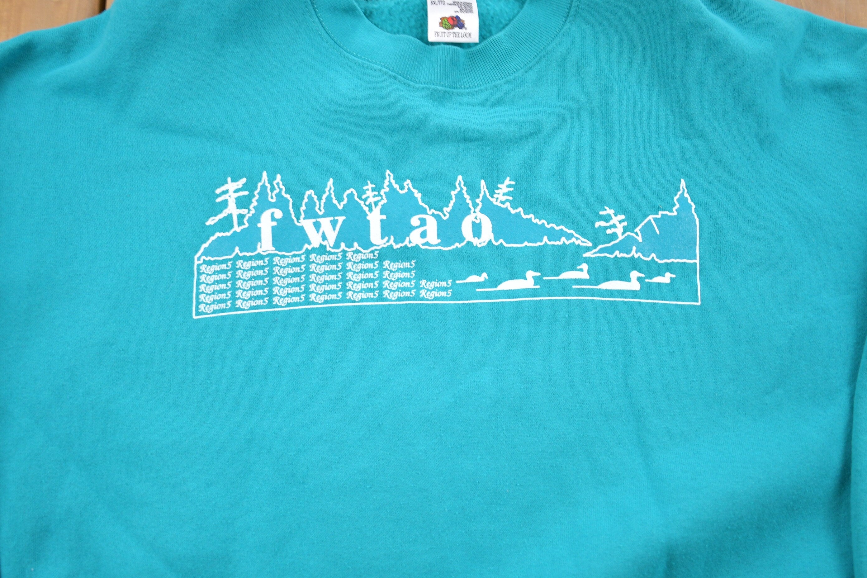 Vintage 1990s FWTAO Graphic Crewneck Sweatshirt /