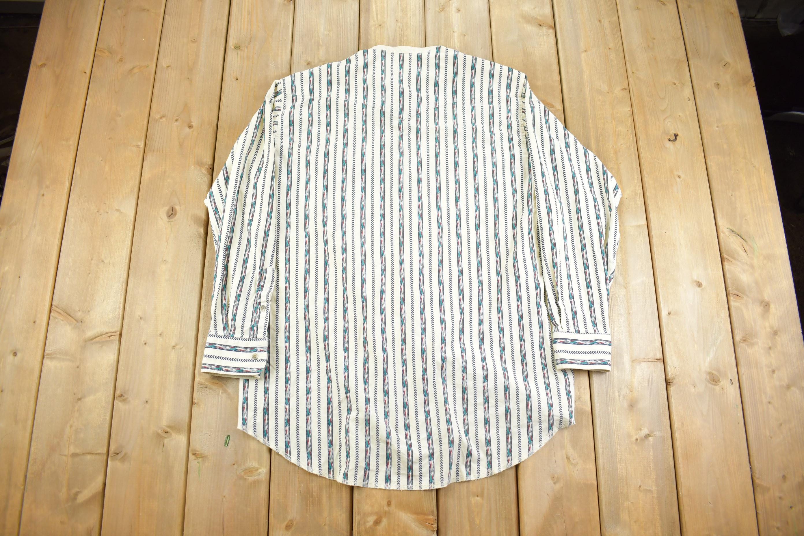 Vintage 1990s Wrangler X-Long Tails Cowboy Aztec Graphic Button Up Shirt