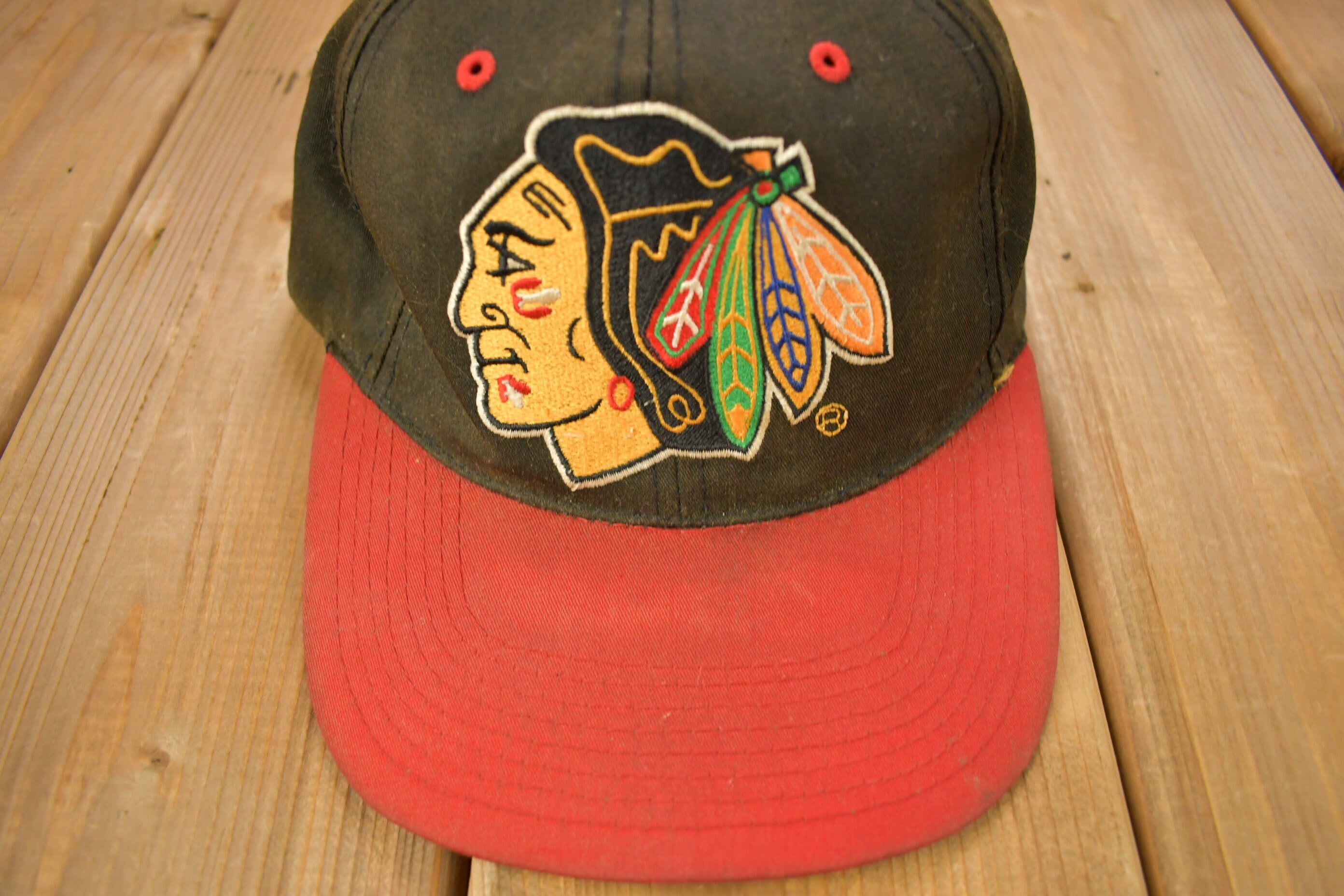 Vintage 1990s Chicago Blackhawks NHL Sports Specialties Snap Back Hat