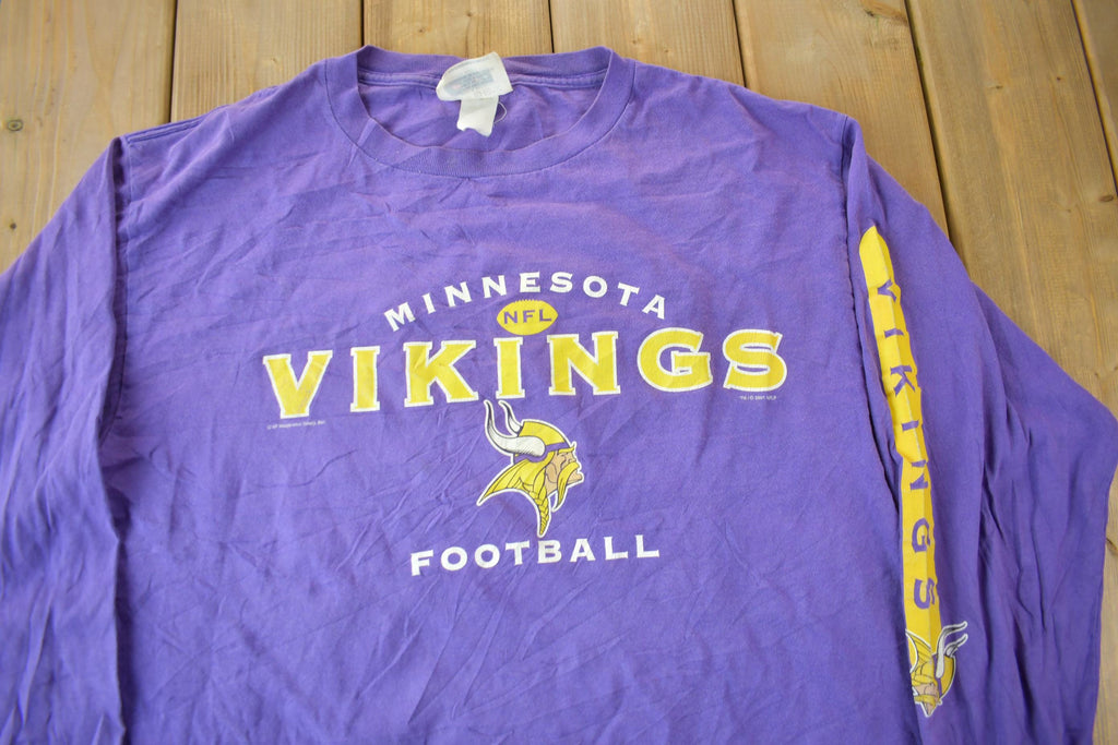 Vintage 2001 Minnesota Vikings NFL Long Sleeve Graphic T-Shirt