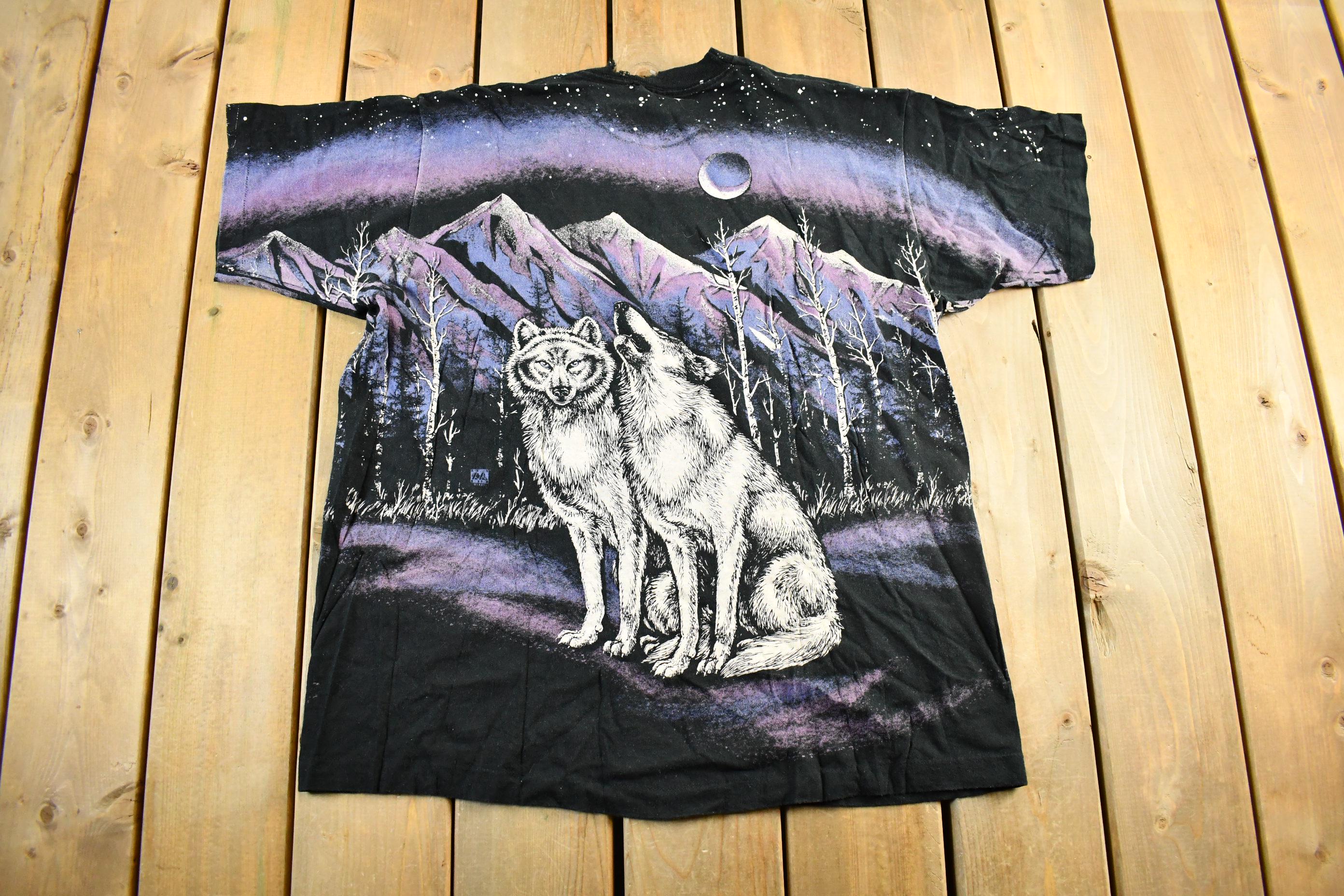 Vintage 1990s Wolf Theme All Over Print Graphic T-Shirt Men's XL