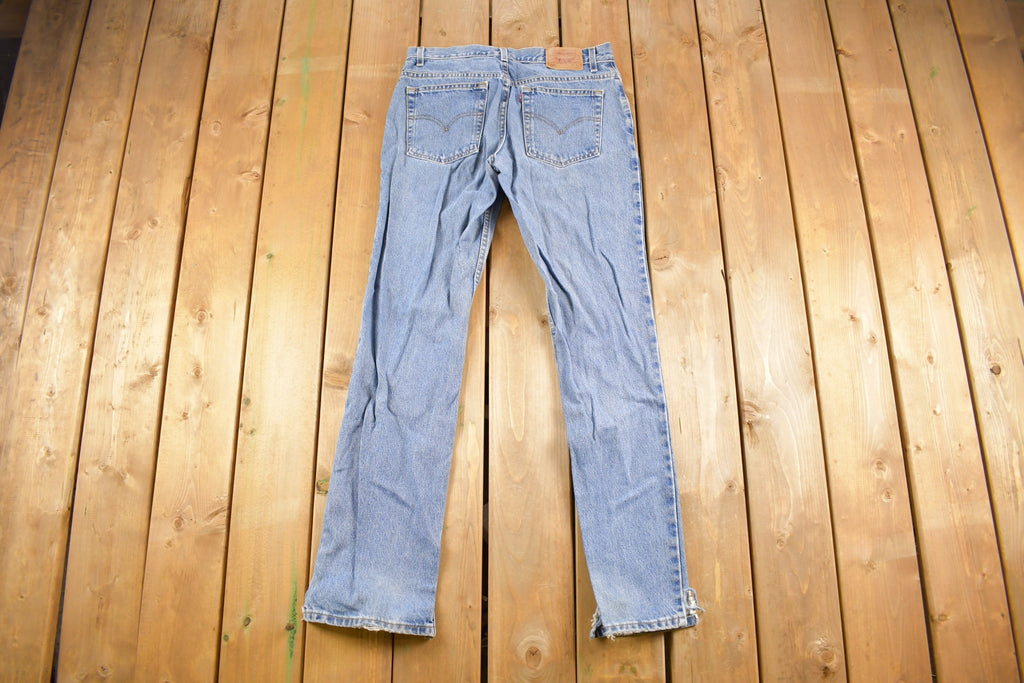 Vintage 1990s Levi's 505 Low Rise Distressed Denim Jeans Size 31 x 32