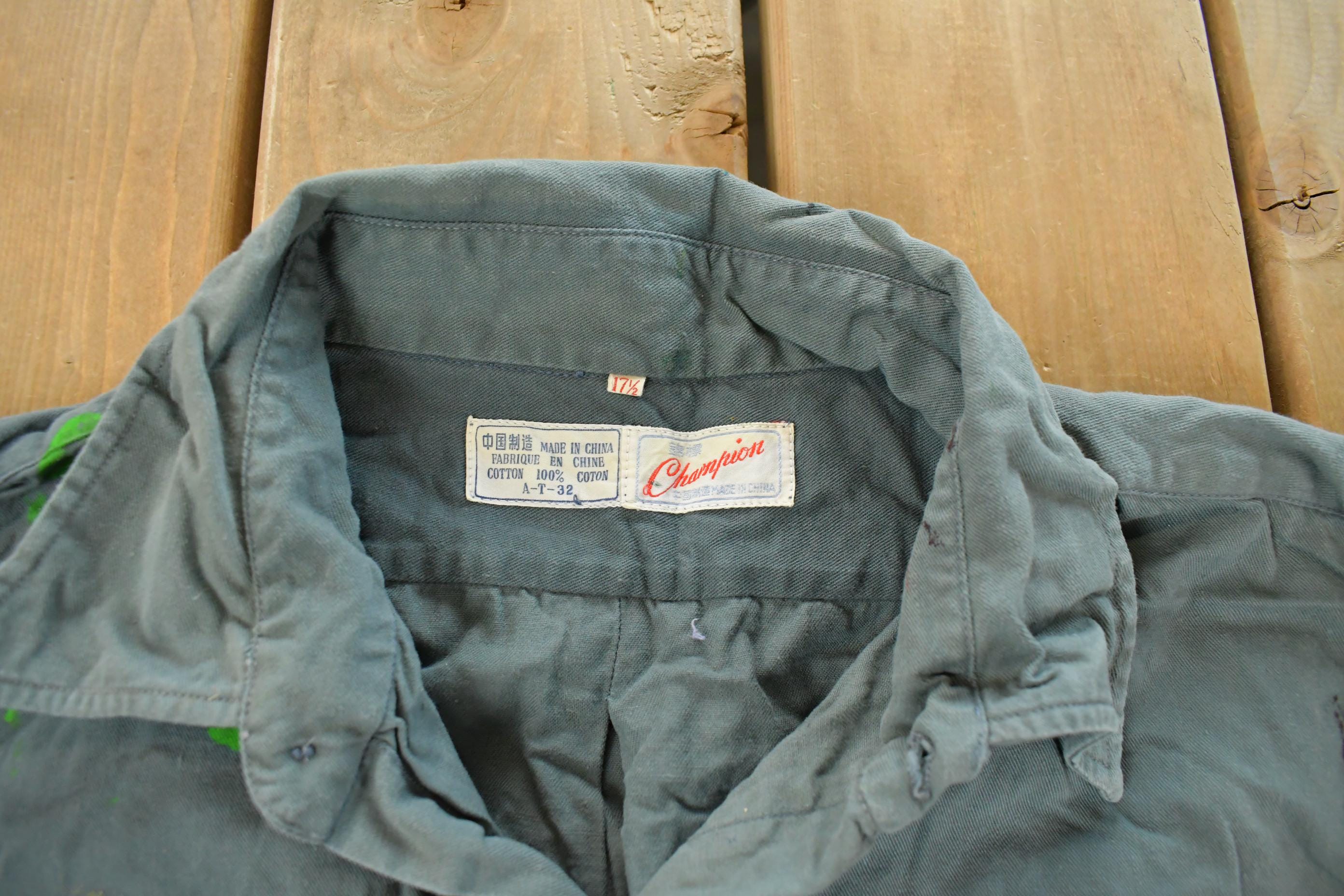 Vintage 1960s Champion Paint Splatter Button Up Shirt Men's Large  Workwear Shirt  True Vintage  Distressed