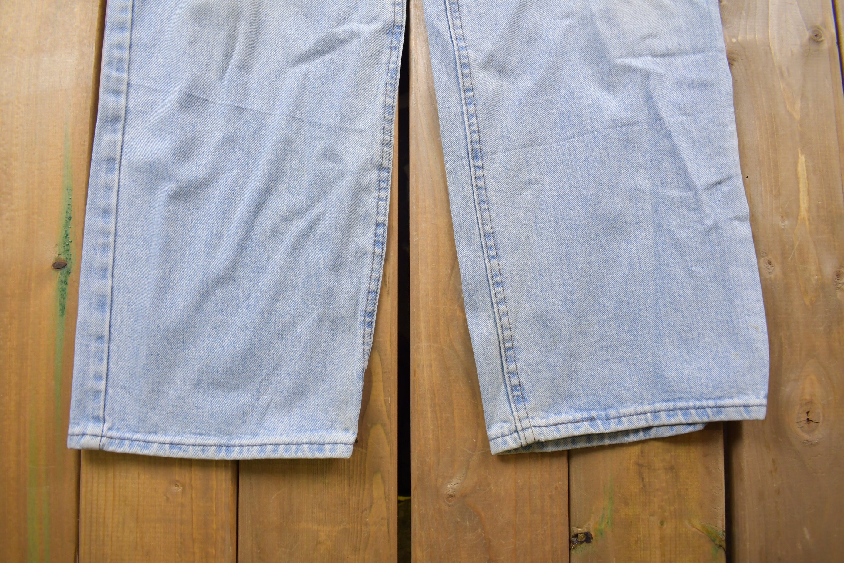 Vintage 1990's Lee Riveted Jeans 32 x 32