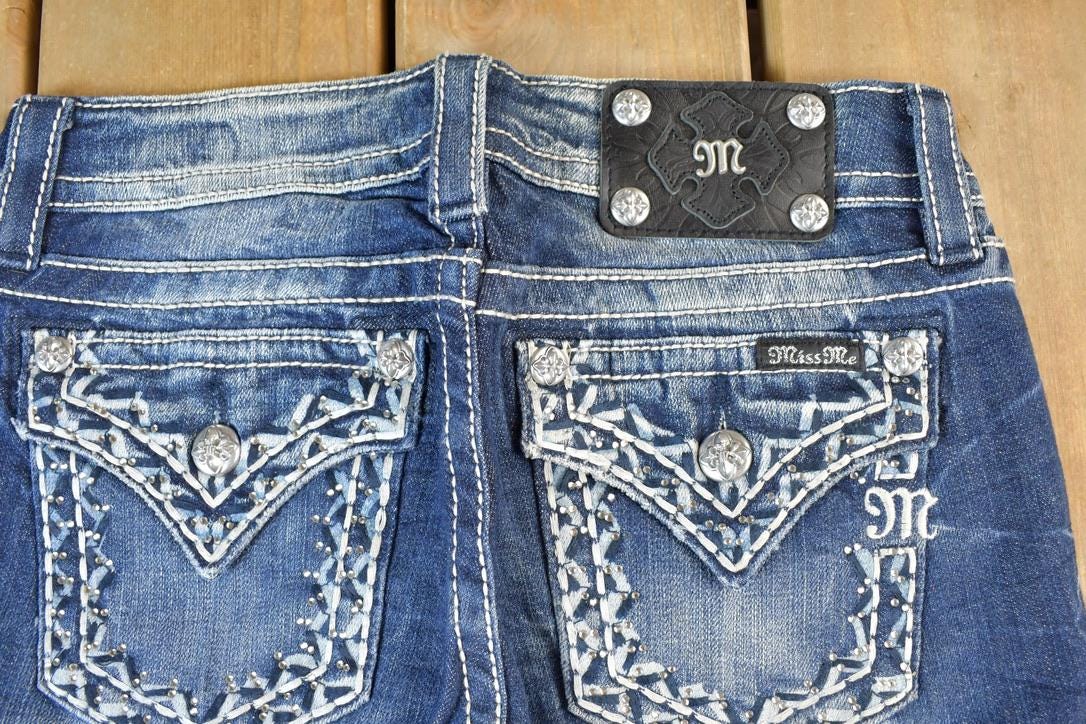 Vintage Y2K Miss Me Bedazzled Low Rise Jeans Size 26x31
