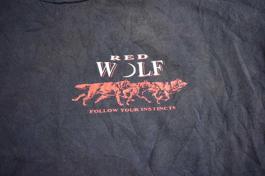 Vintage 1994 Red Wold Tennesse River Gold Single Stitce T-Shirt Made In USA