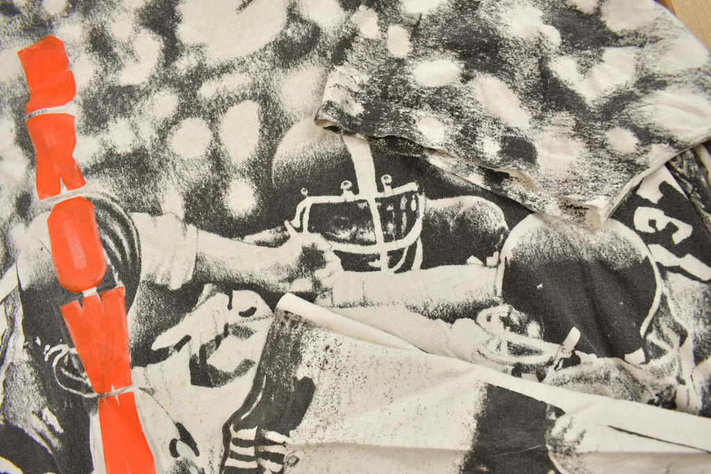 Vintage 1990s Cleveland Browns NFL All Over Print Graphic T-Shirt