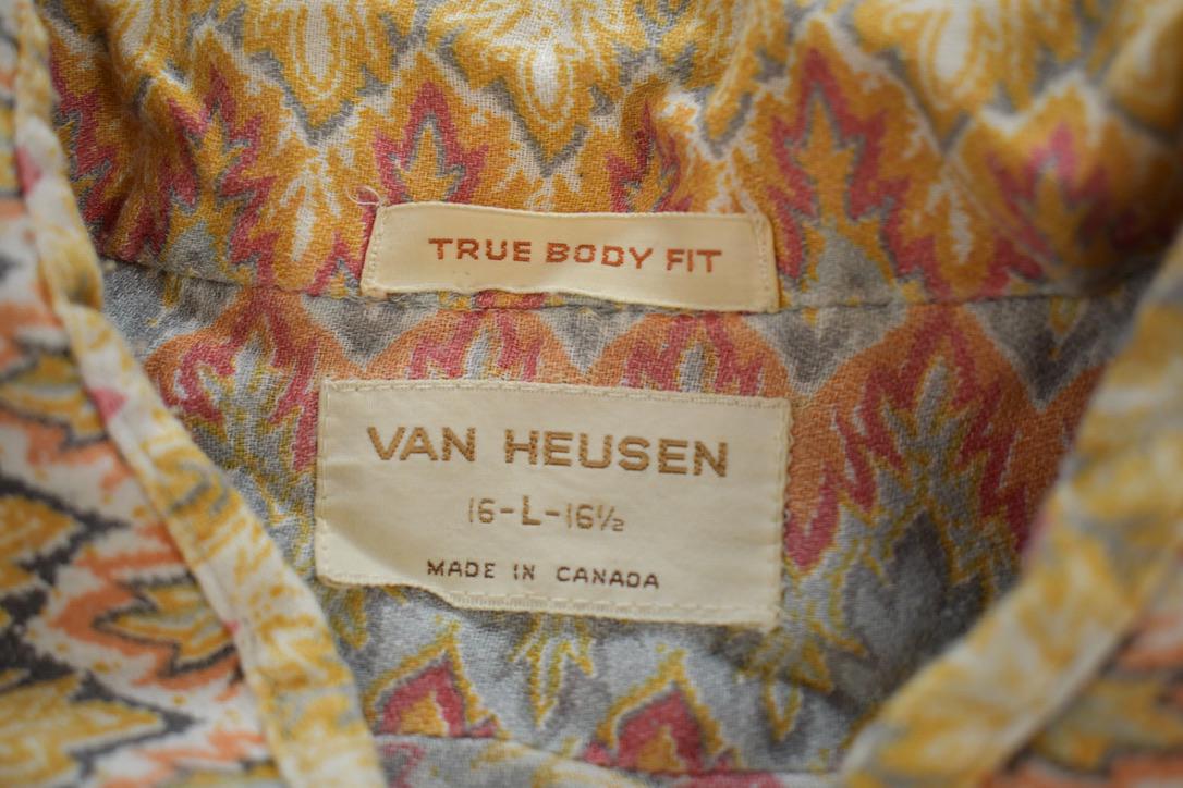 Vintage 1990s Van Heusen Patterned Button Up Formal Casual Shirt Made In Canada