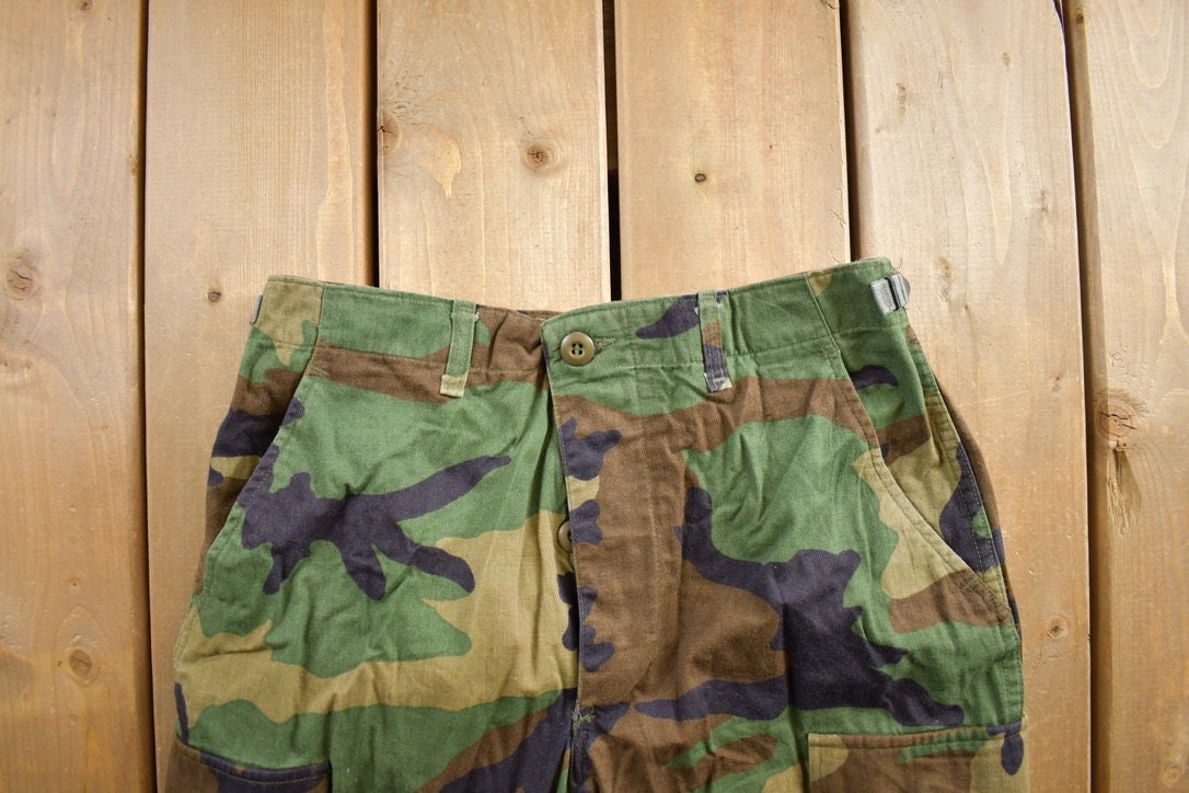 Vintage 1990s Army Camouflage Cargo Pants Size 27x31