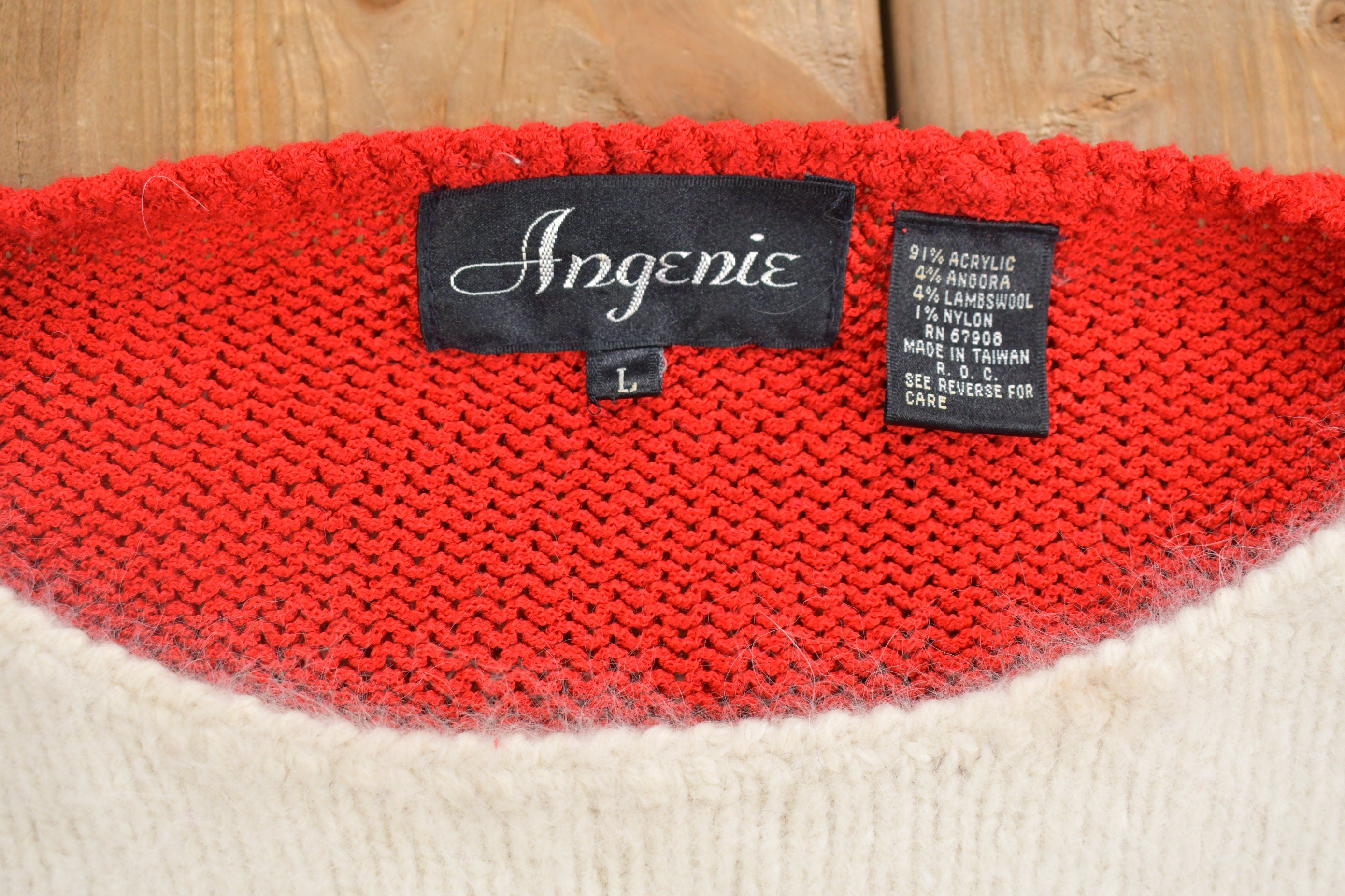 Vintage 1990s Angenie Graphic Knitted Crewneck Sweater