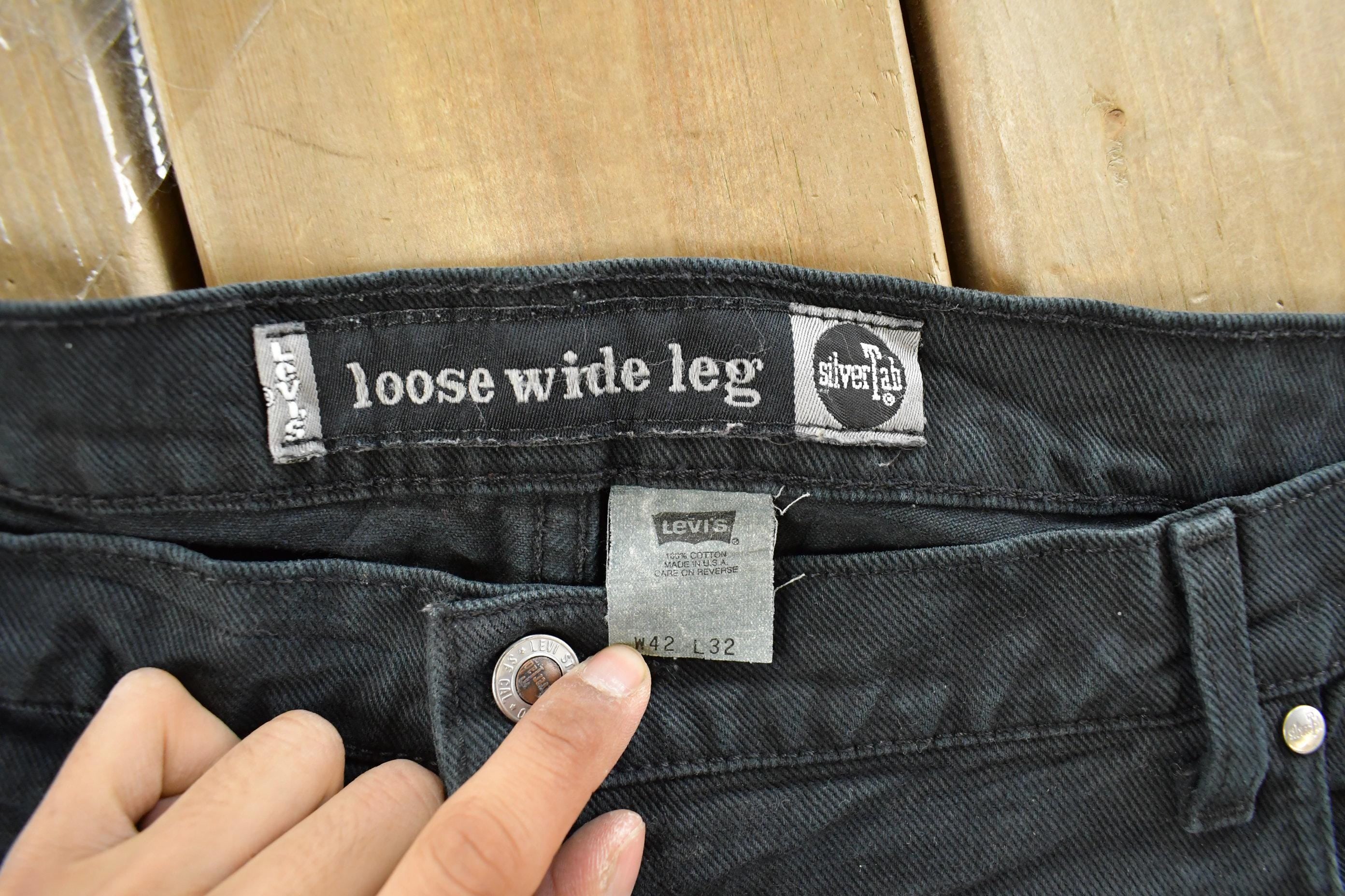Vintage 1990s Levi Silver Tab Loose Wide Leg Denim Jeans Men's 42 x 32