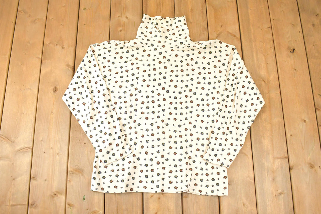 Vintage 1990s The Woolrich Woman AOP Floral Graphic Print Turtleneck Shirt Womens L  90's Destination Shirt