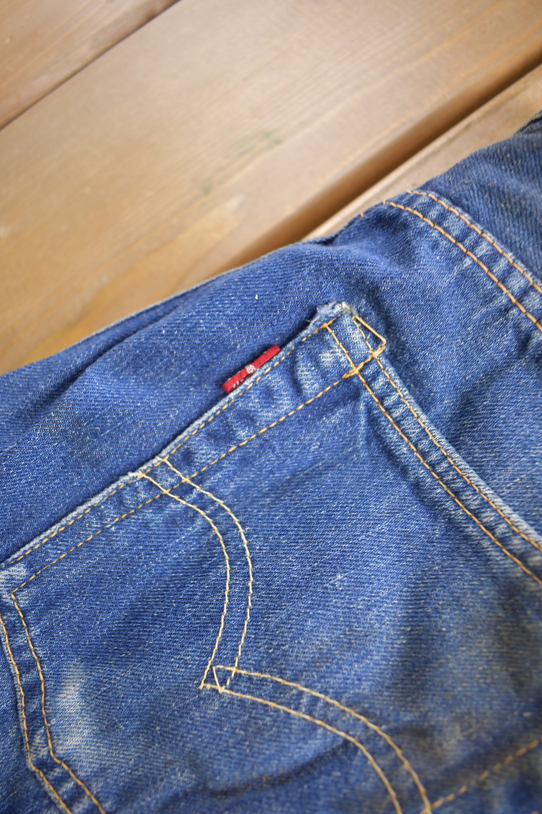 Vintage 1970s Levi's Orange Tab Jeans Size 24 x 28