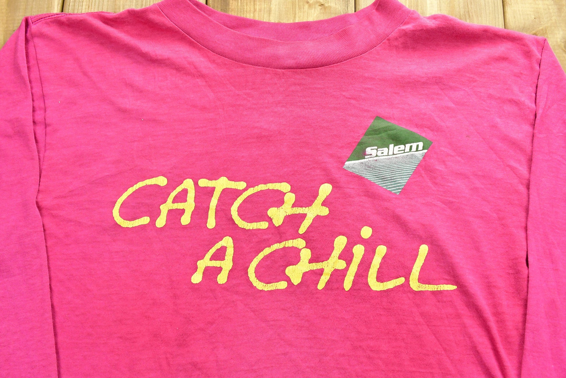 Vintage 90's Salem Cigarette Promo "Catch A Chill" T-Shirt / Longsleeve / 80s / 90s / Streetwear / Retro Style / Single Stitch / Made In USA