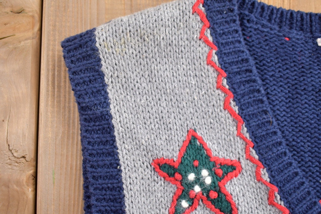 Vintage 1990s North Crest Christmas Theme Knitted Cardigan Sweater Vest