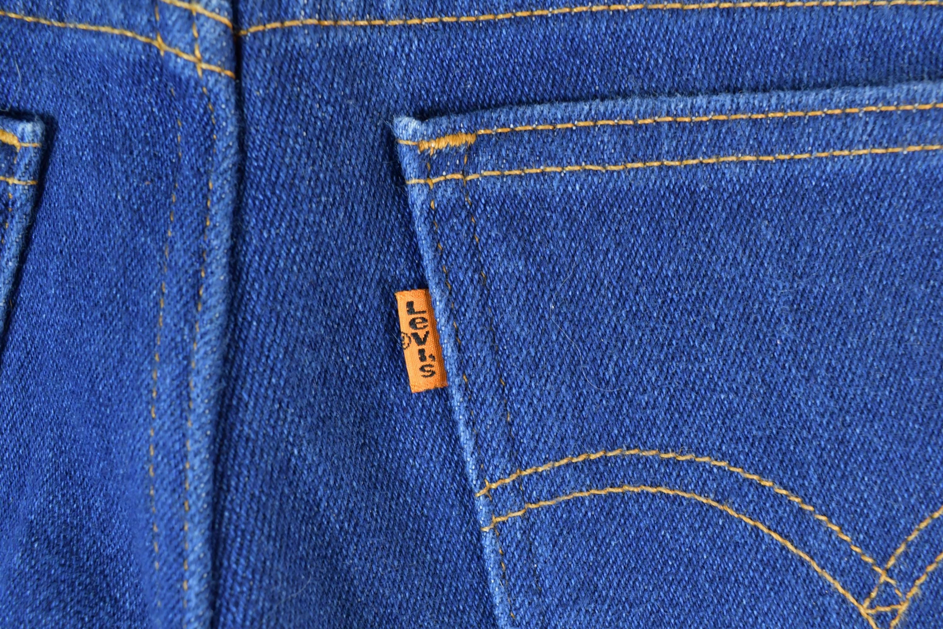 Vintage 1990s Levi Strauss Orange Tab Dark Wash Denim Jeans Size 32 x 36