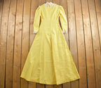 Vintage 1950s Lace Collar Dress
