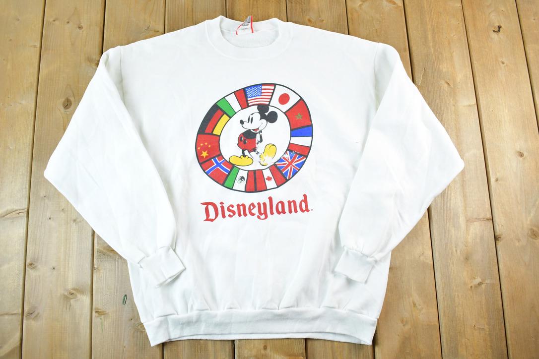 Vintage 1990s Disneyland Crewneck Mens M-L / Made In USA / Vintage Sweatshirt / Vintage Disney / Mickey / Disney Sweater