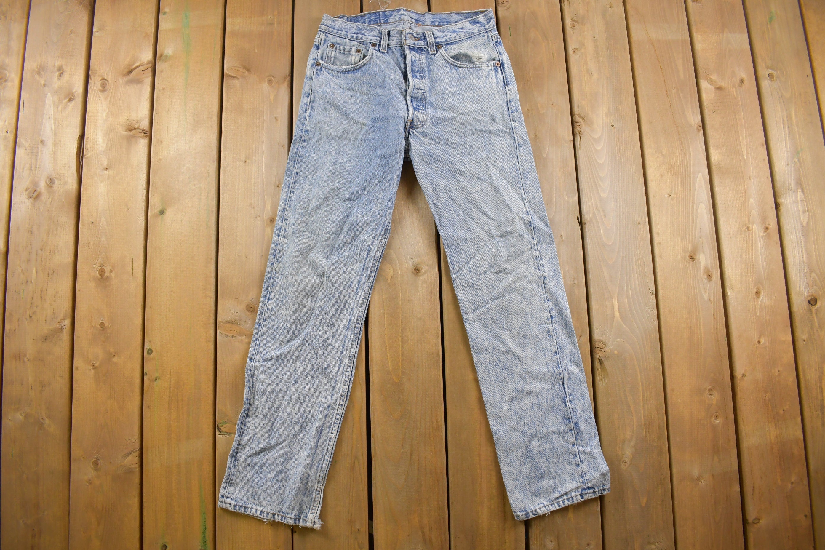 Vintage 1990s Levi's 501 Red Tab Denim Jeans Size 28 x 29 / Vintage Denim / Streetwear / Jeans / Made In USA / Vintage Levi's