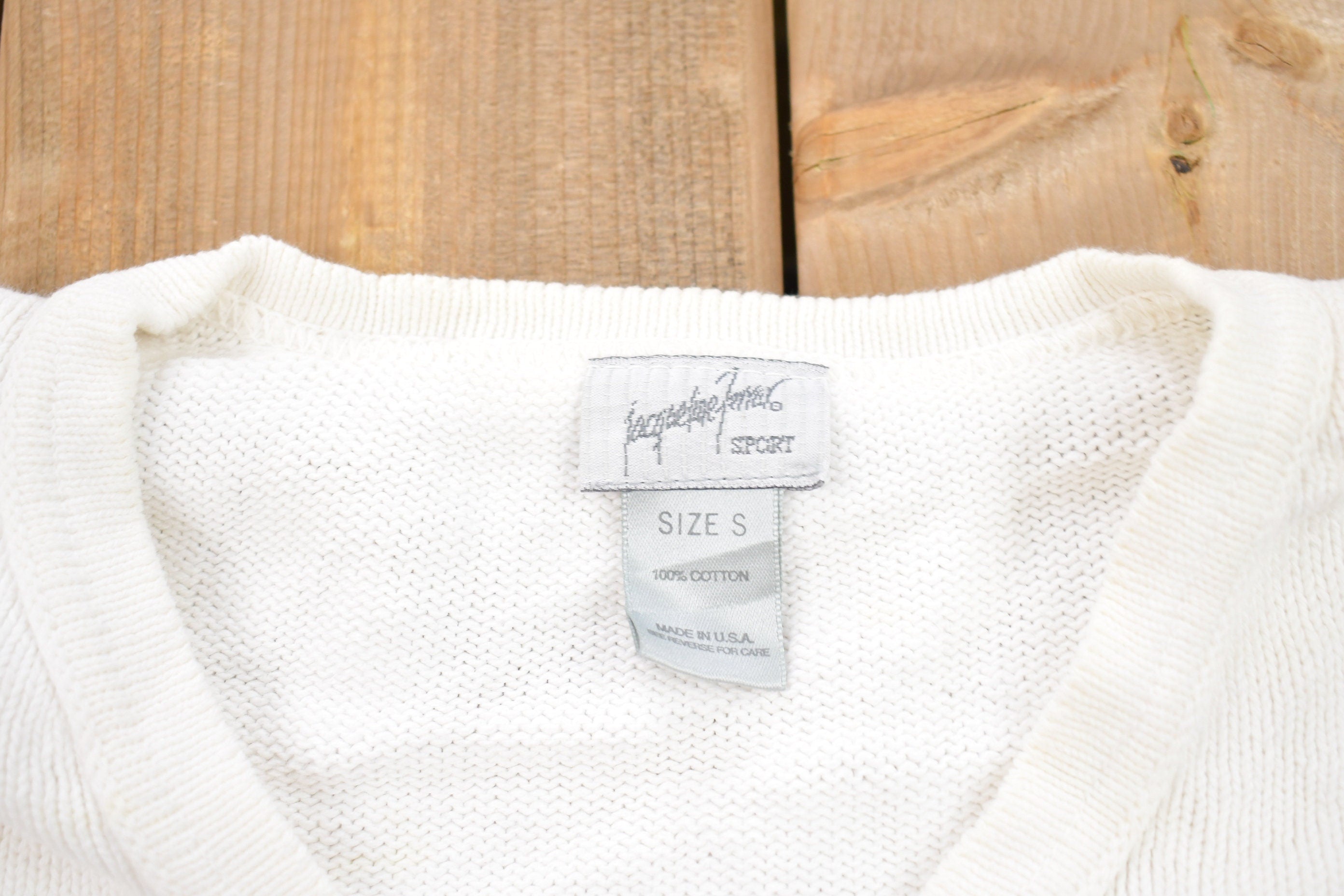 Vintage 1990s Abstract Pattern Knitted V-neck Sweater