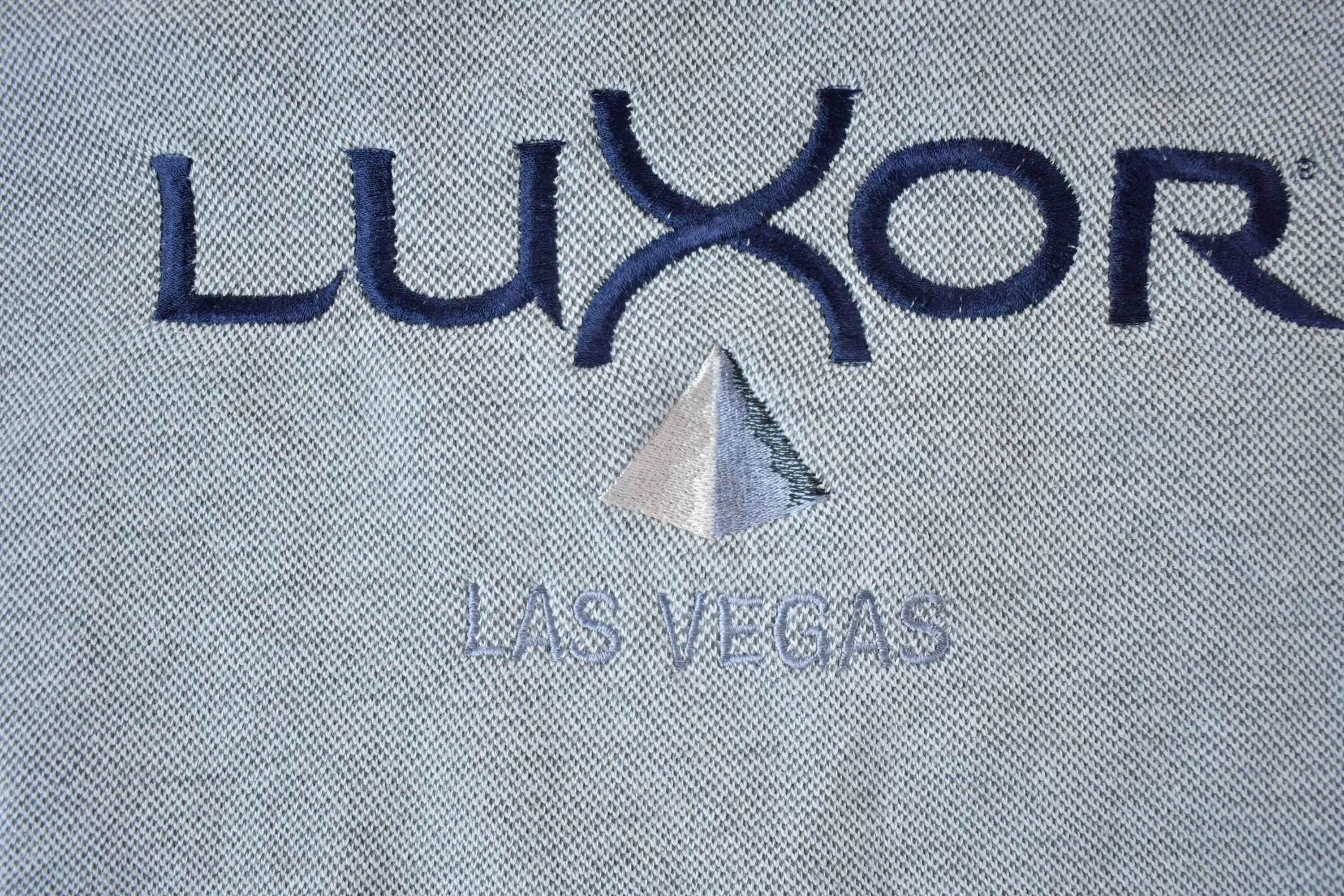 Vintage 1990s Luxor Las Vegas Heavy Knit Crewneck Sweatshirt