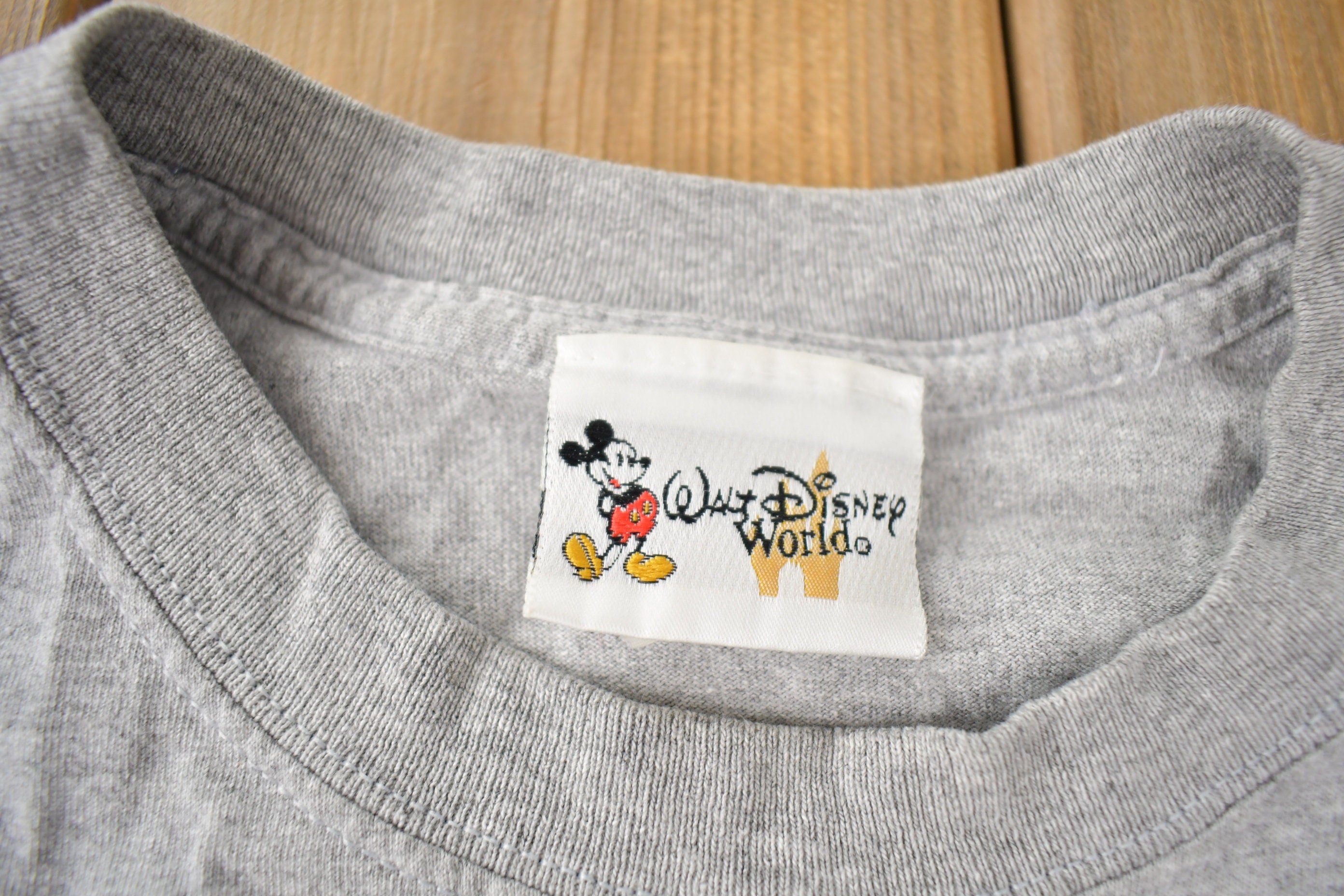 Vintage 1990s Eeyore Walt Disney World Graphic T-Shirt