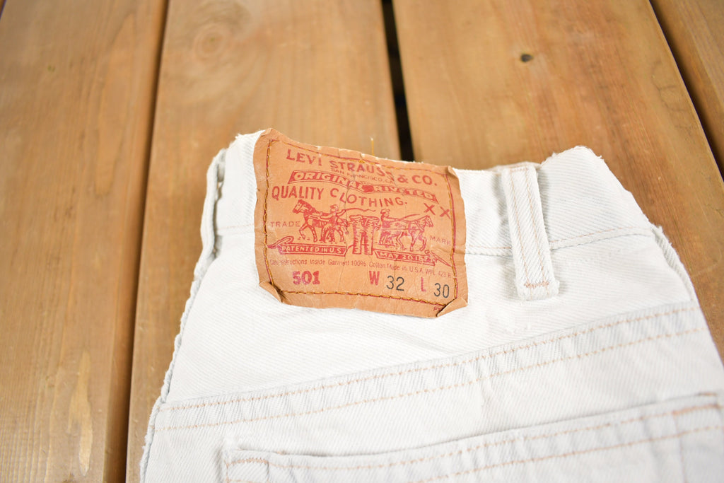 Vintage 1990s Levi's 501 Red Tab White Denim Jeans Size 31 x 28