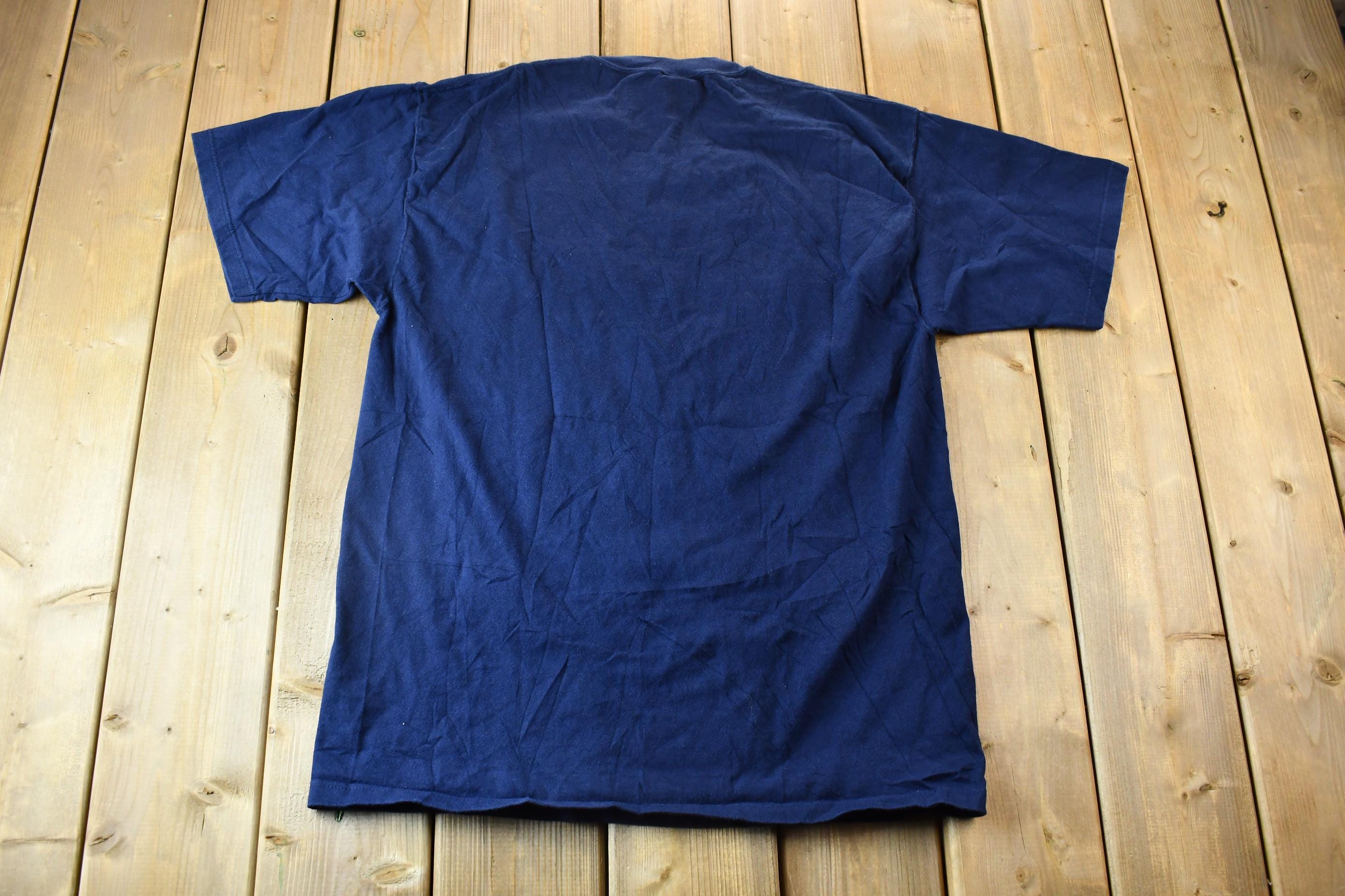 Vintage 1990s University of Notre Dame Collegiate Graphic T-Shirt  Made In USA  Notre Dame Fightin' Irish  American Vintage