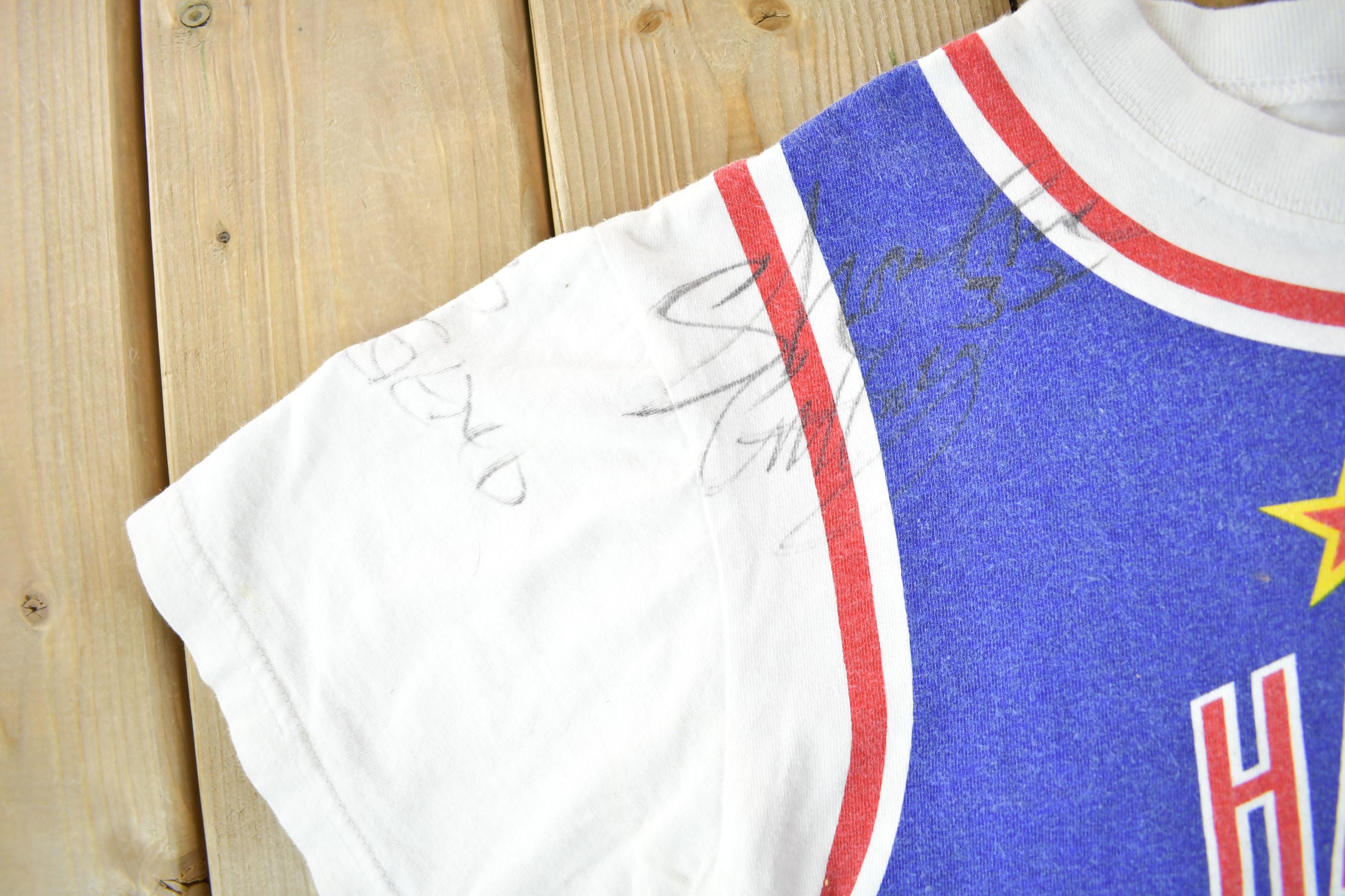 Vintage 1990s Harlem Globetrotters Basketball Graphic T-Shirt