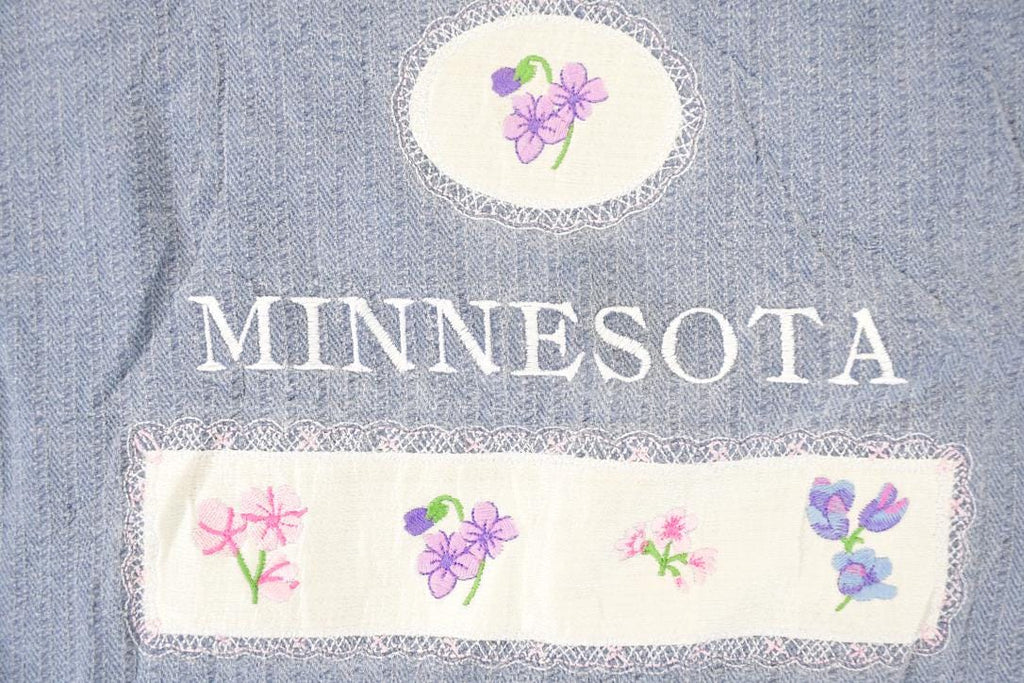Vintage 1990s Art Unlimited Minnesota Embroidered Floral Crewneck Sweatshirt Womens L
