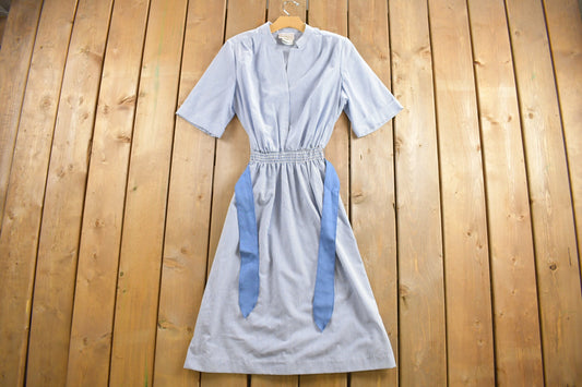 Vintage 1960s Searsucker Dress / Algro / Union Made in Canada / True Vintage Dress / Retro Womenswear / Sailor Dress / Cute Dress