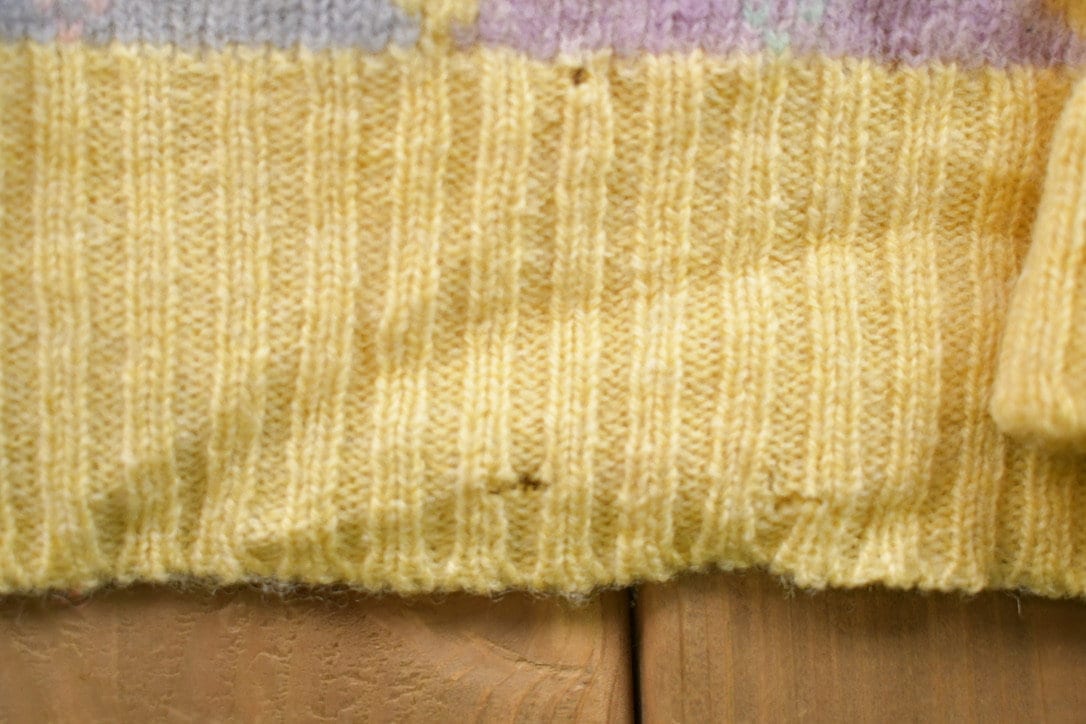 Vintage 1990s Knitted Easter Argyle Crewneck Sweater /