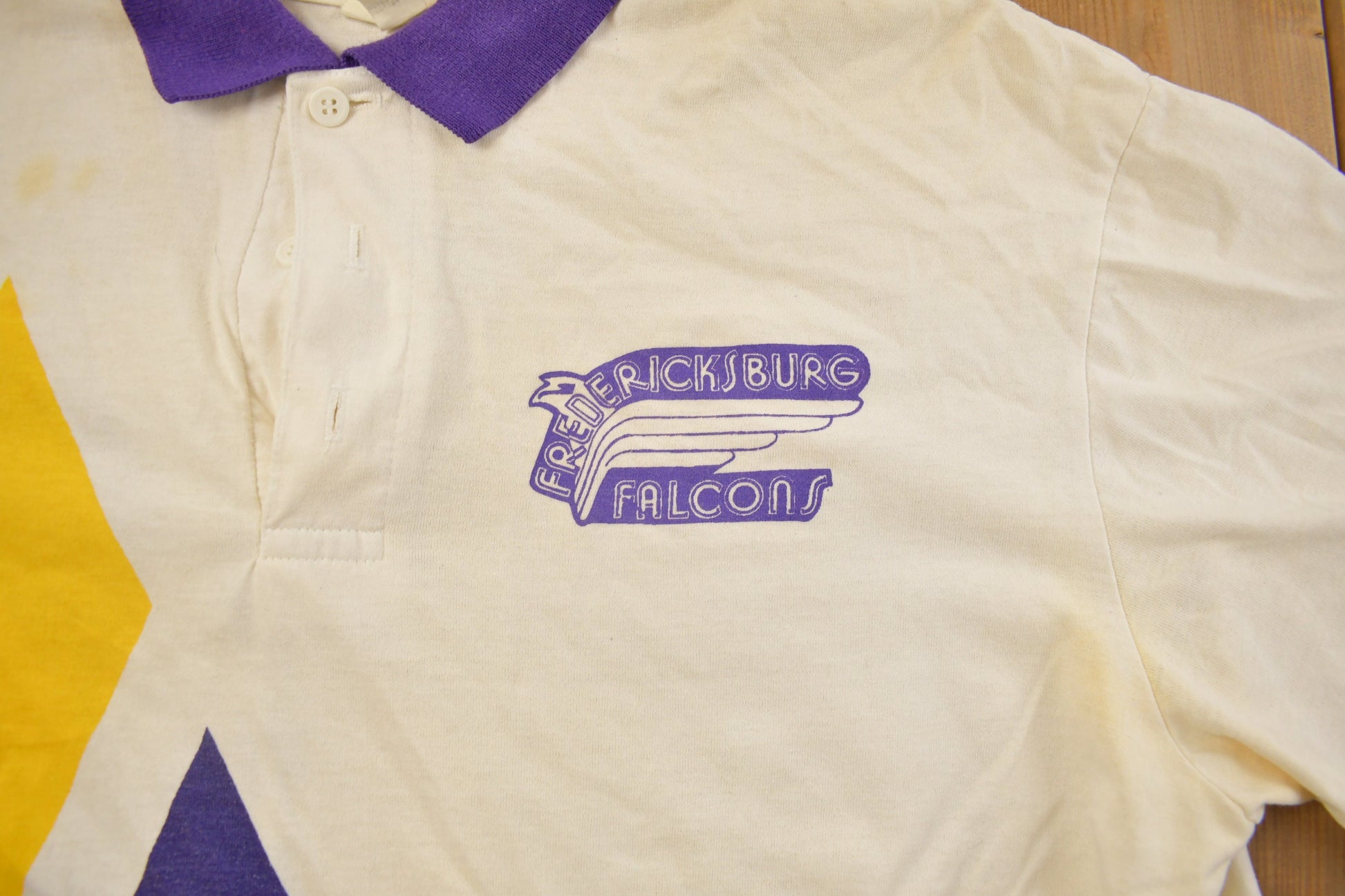 Vintage 1990s Fredericksburg Falcons Graphic Collard Polo Shirt