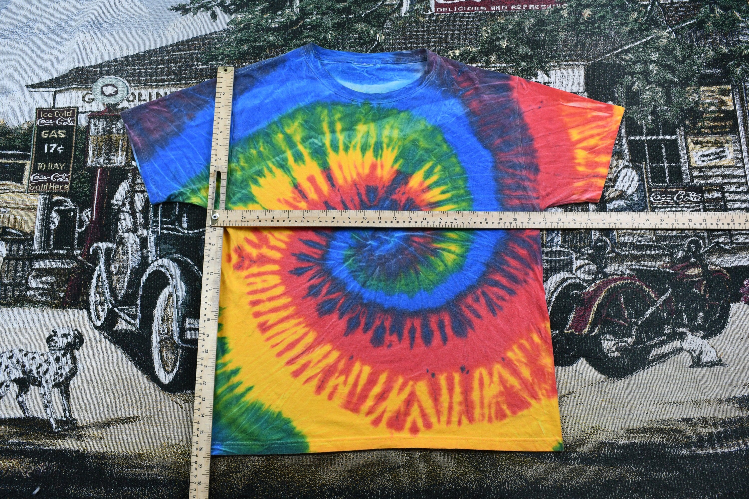 Vintage 1990s All Over Print Tie Dye Spiral T-Shirt