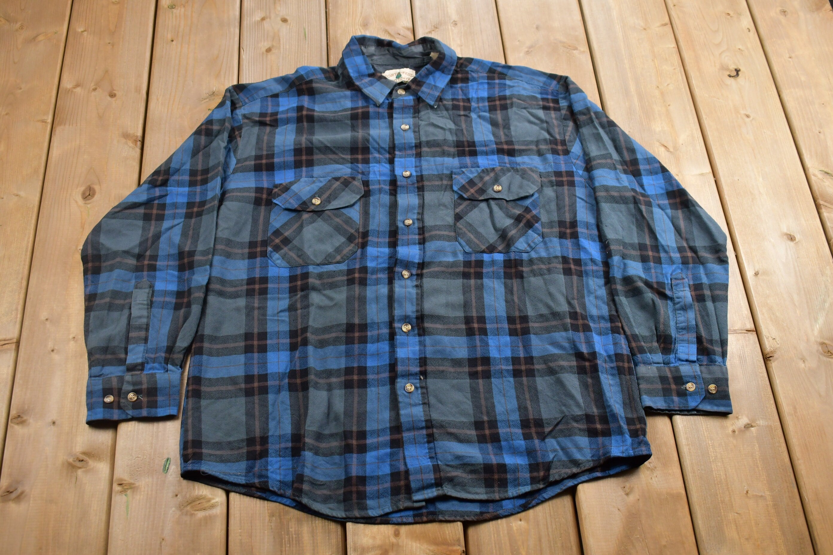 Vintage 1990s Northwest Territory Plaid Flannel Button Up Shirt